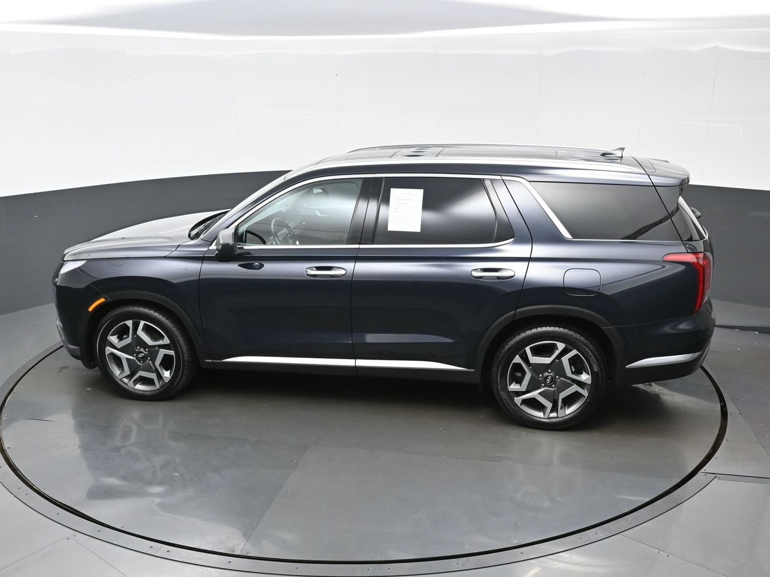 2023 Hyundai Palisade Limited - Photo 37