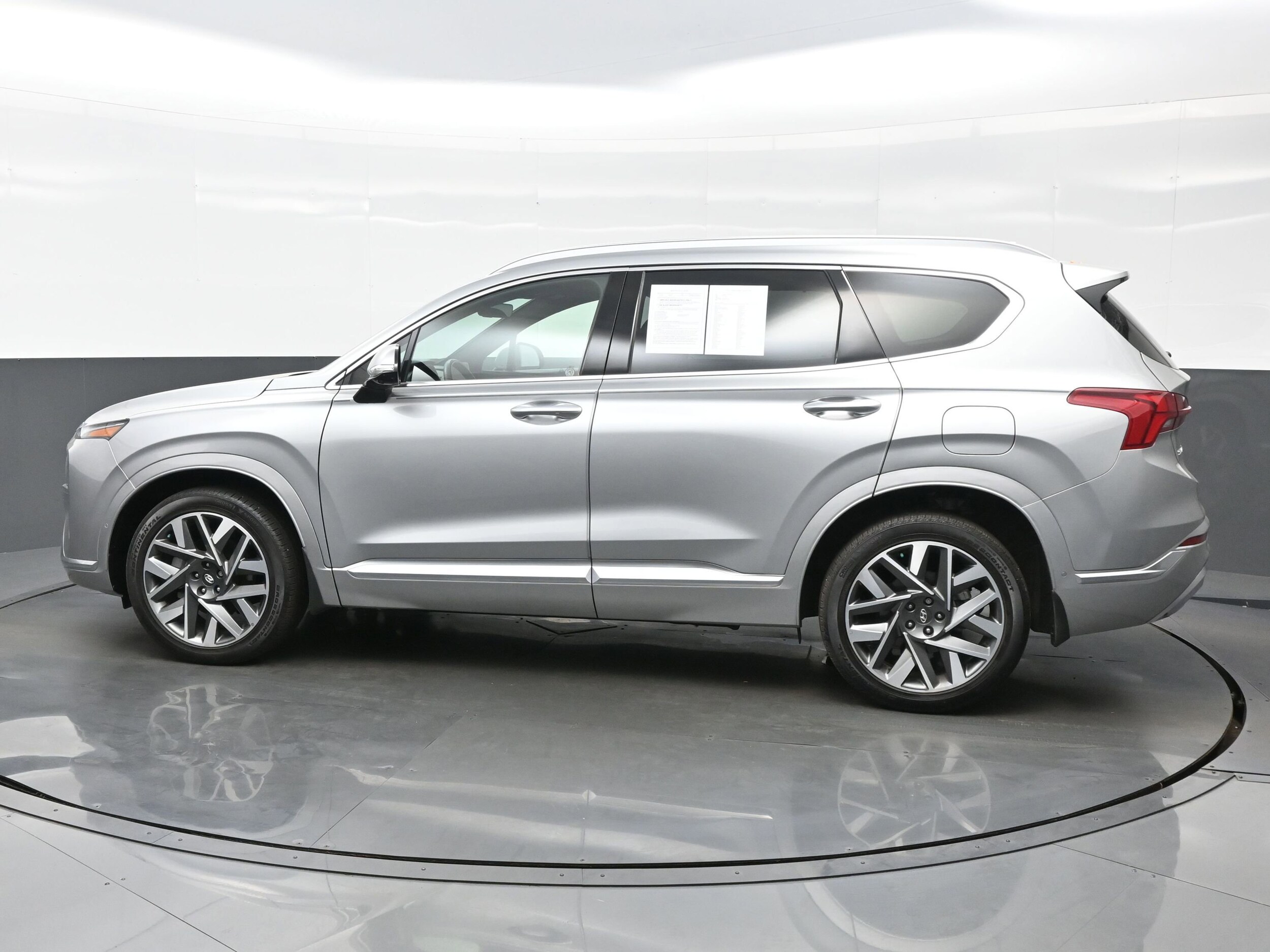 2023 Hyundai Santa Fe Calligraphy photo 3