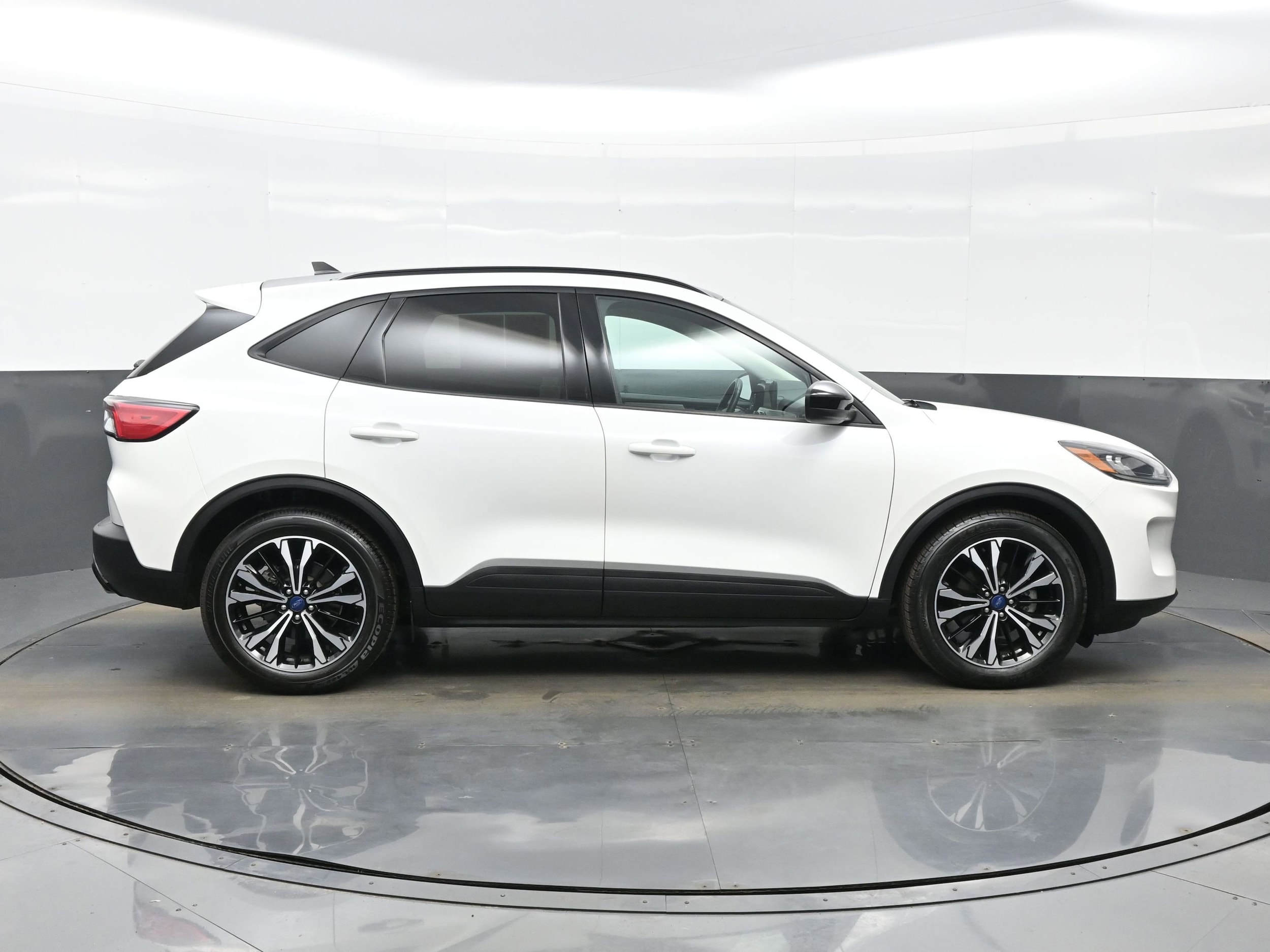 2022 Ford Escape SE - Photo 7