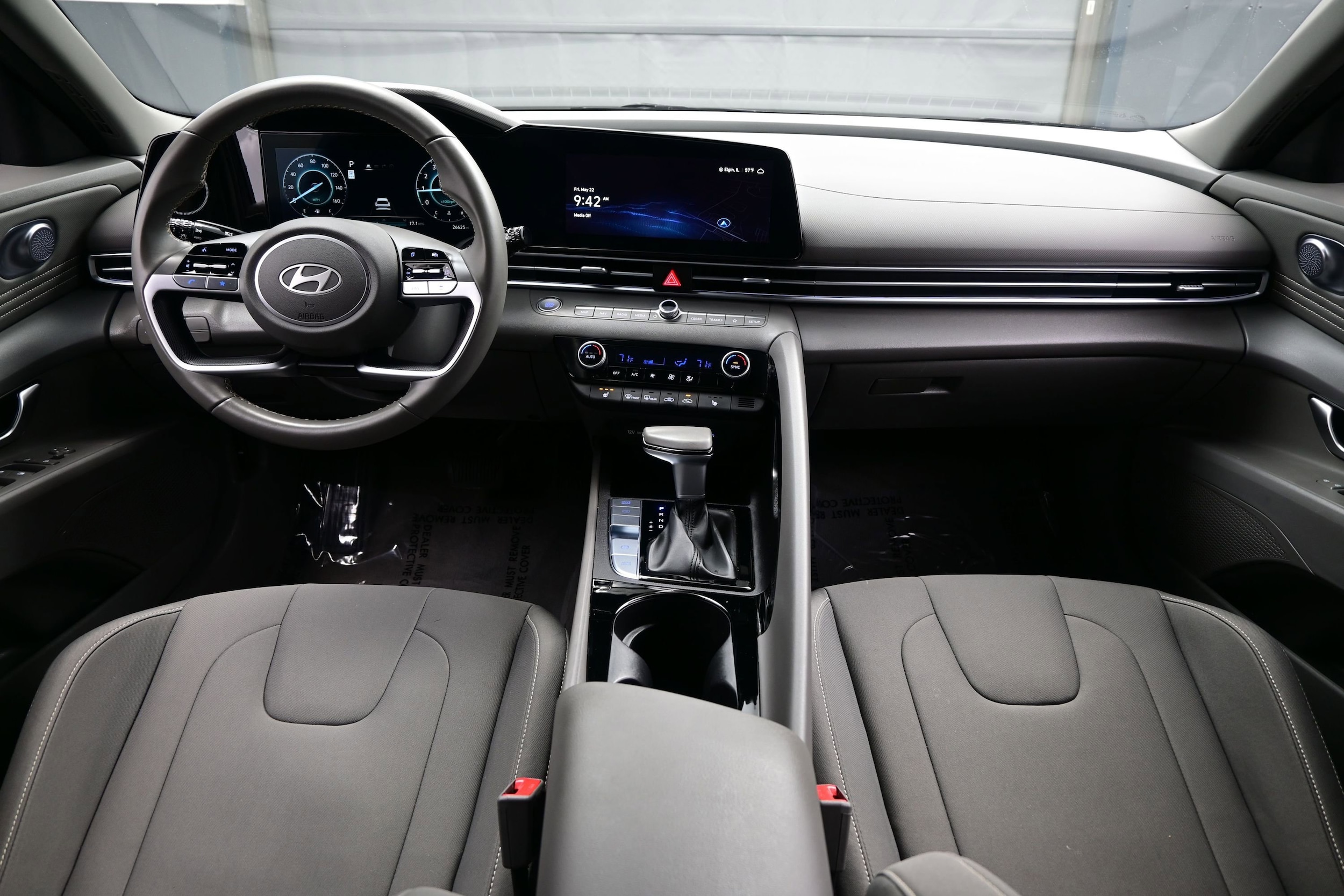 2024 Hyundai Elantra SEL - Photo 16
