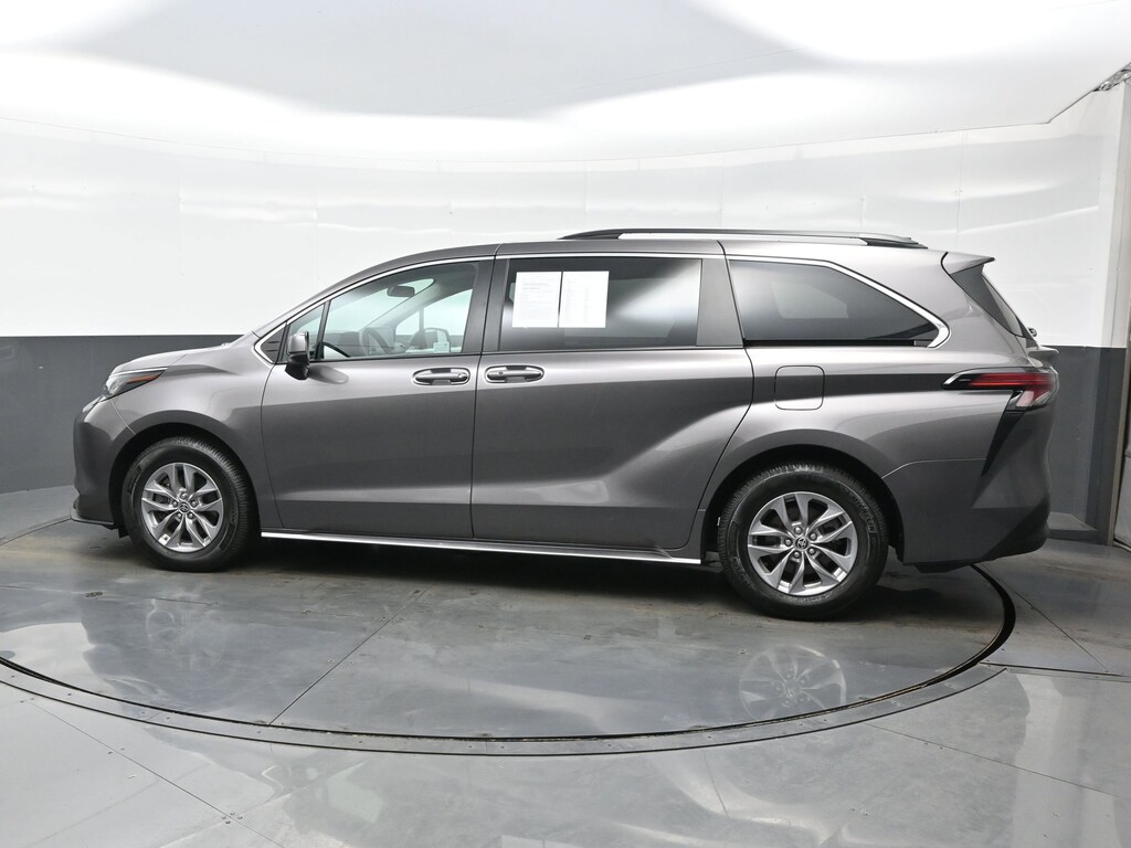 Used 2022 Toyota Sienna LE Van