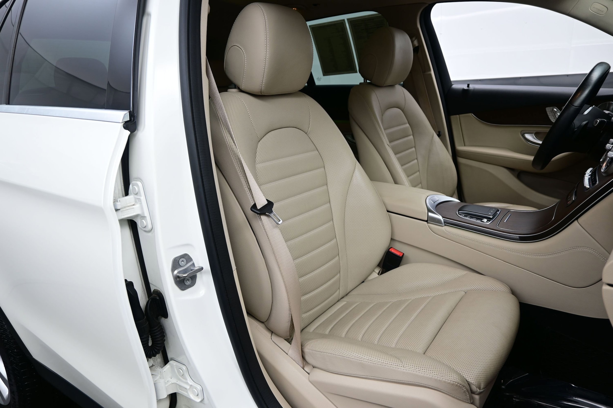 2020 Mercedes-Benz GLC GLC300 - Photo 14