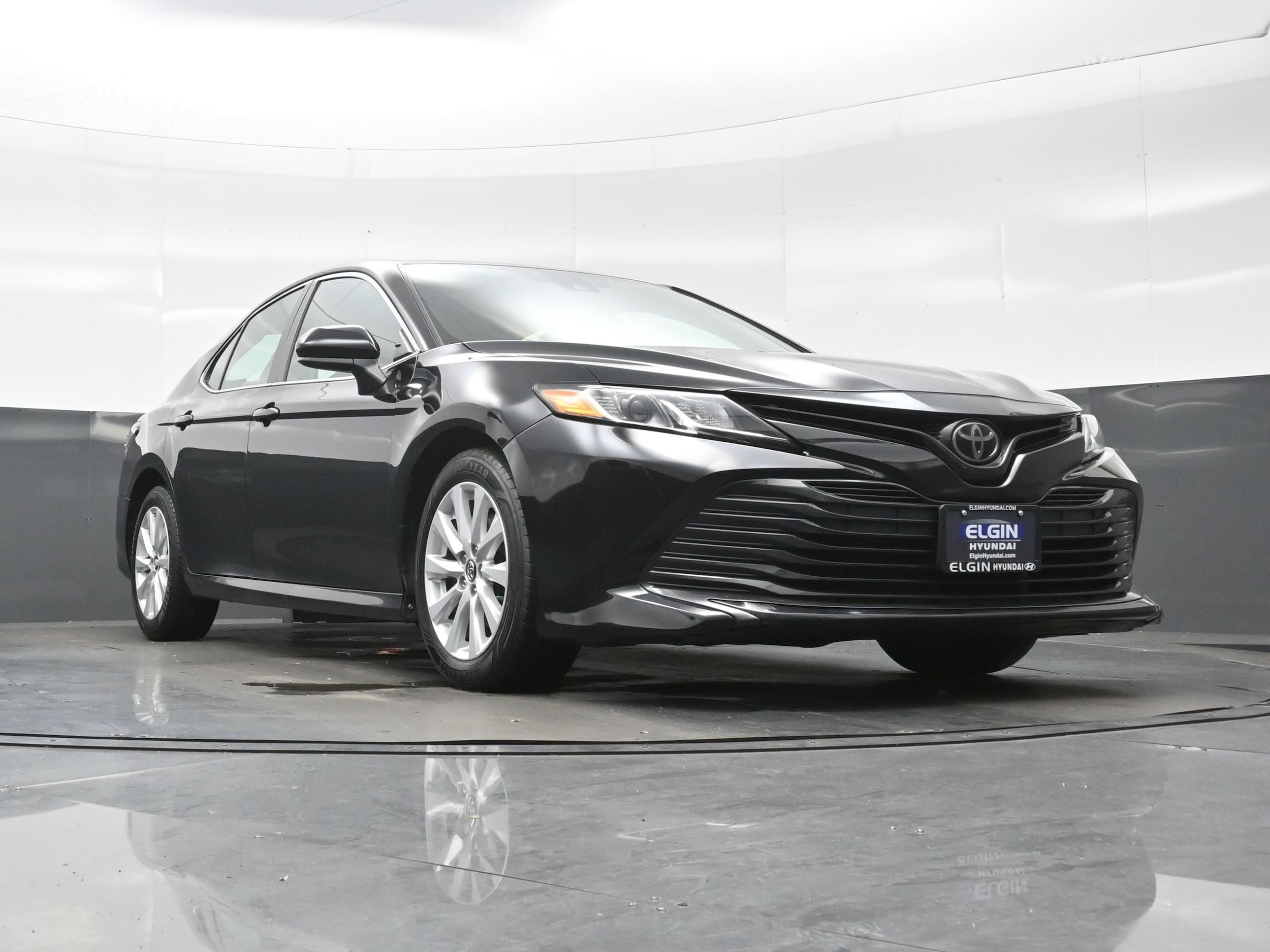 2020 Toyota Camry LE - Photo 31
