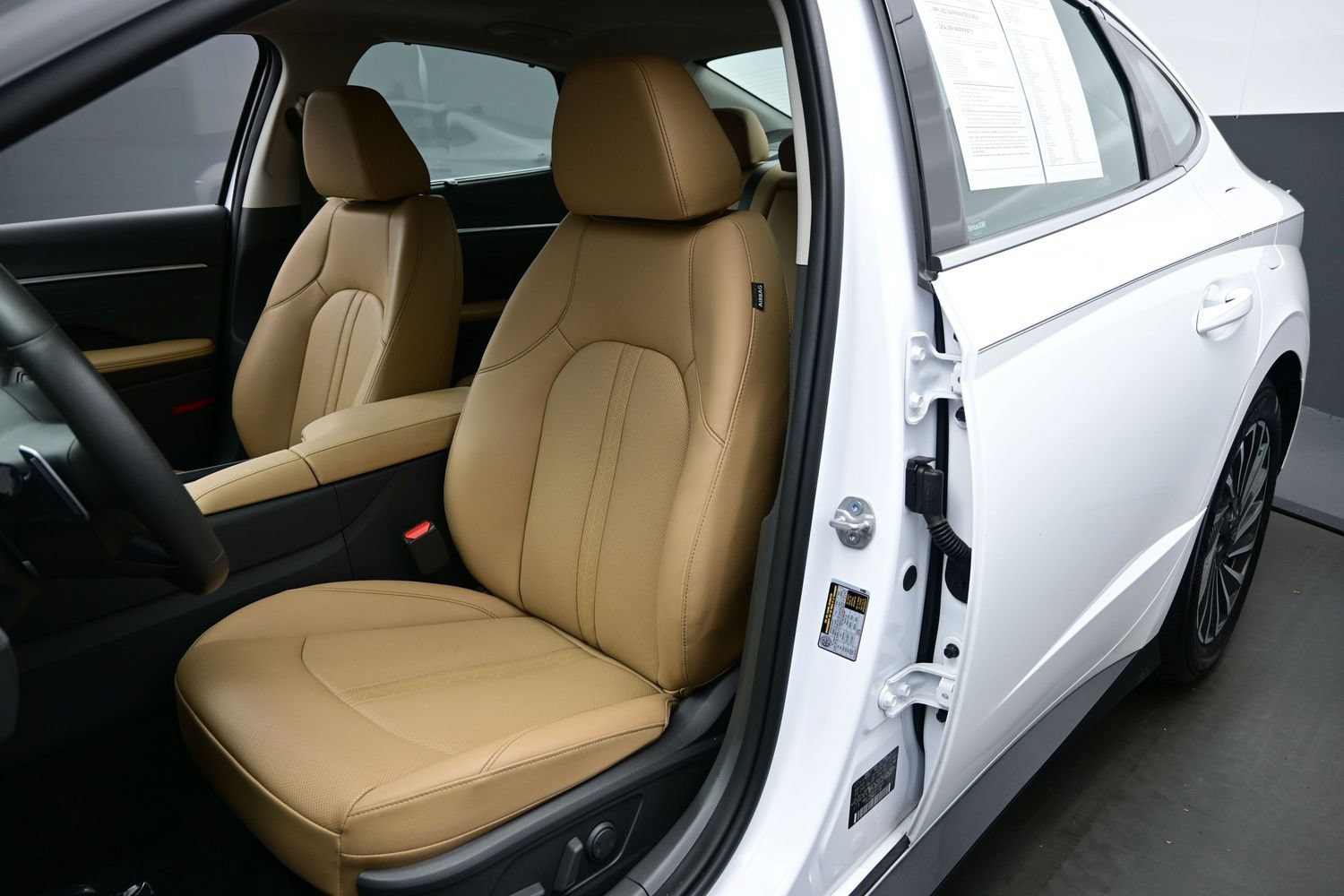 2026 Hyundai Sonata Hybrid Limited - Photo 12
