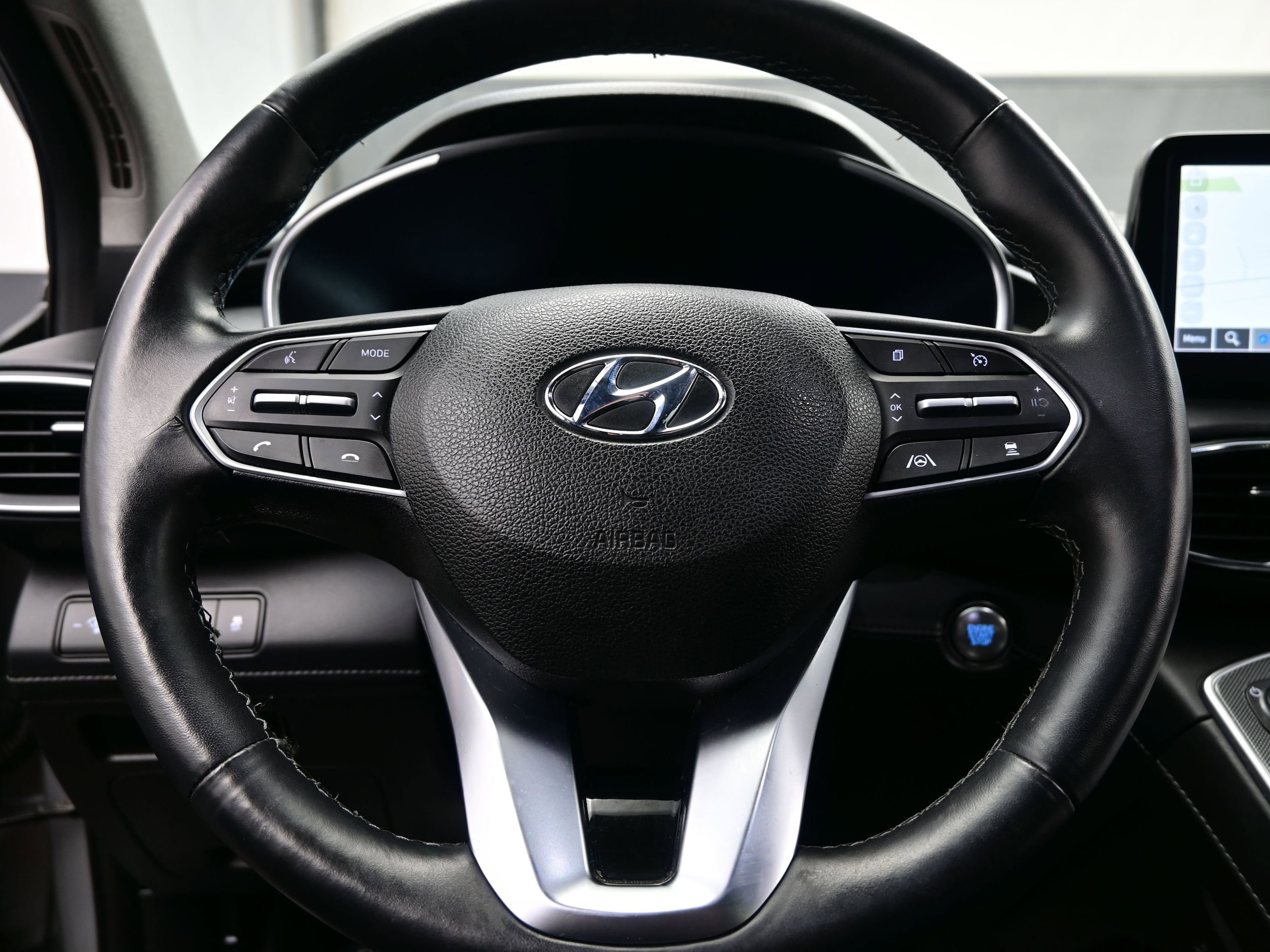 2022 Hyundai Santa Fe Limited - Photo 25