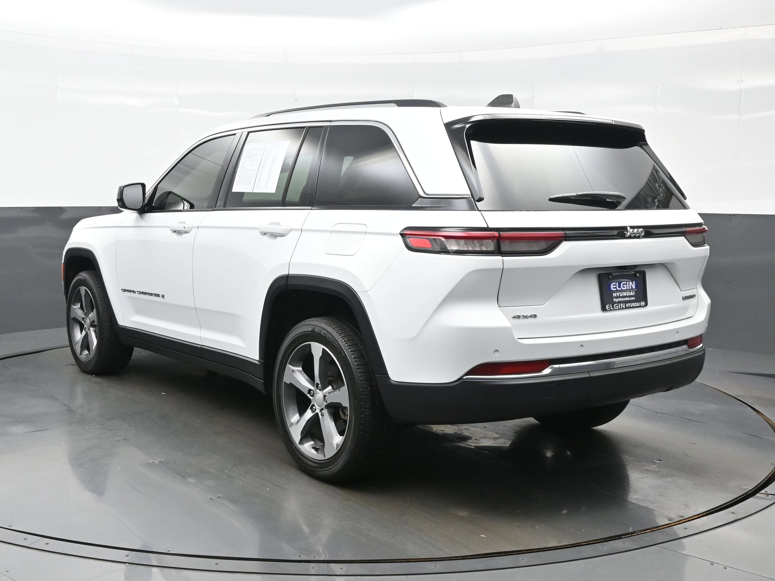 2023 Jeep Grand Cherokee Limited - Photo 4