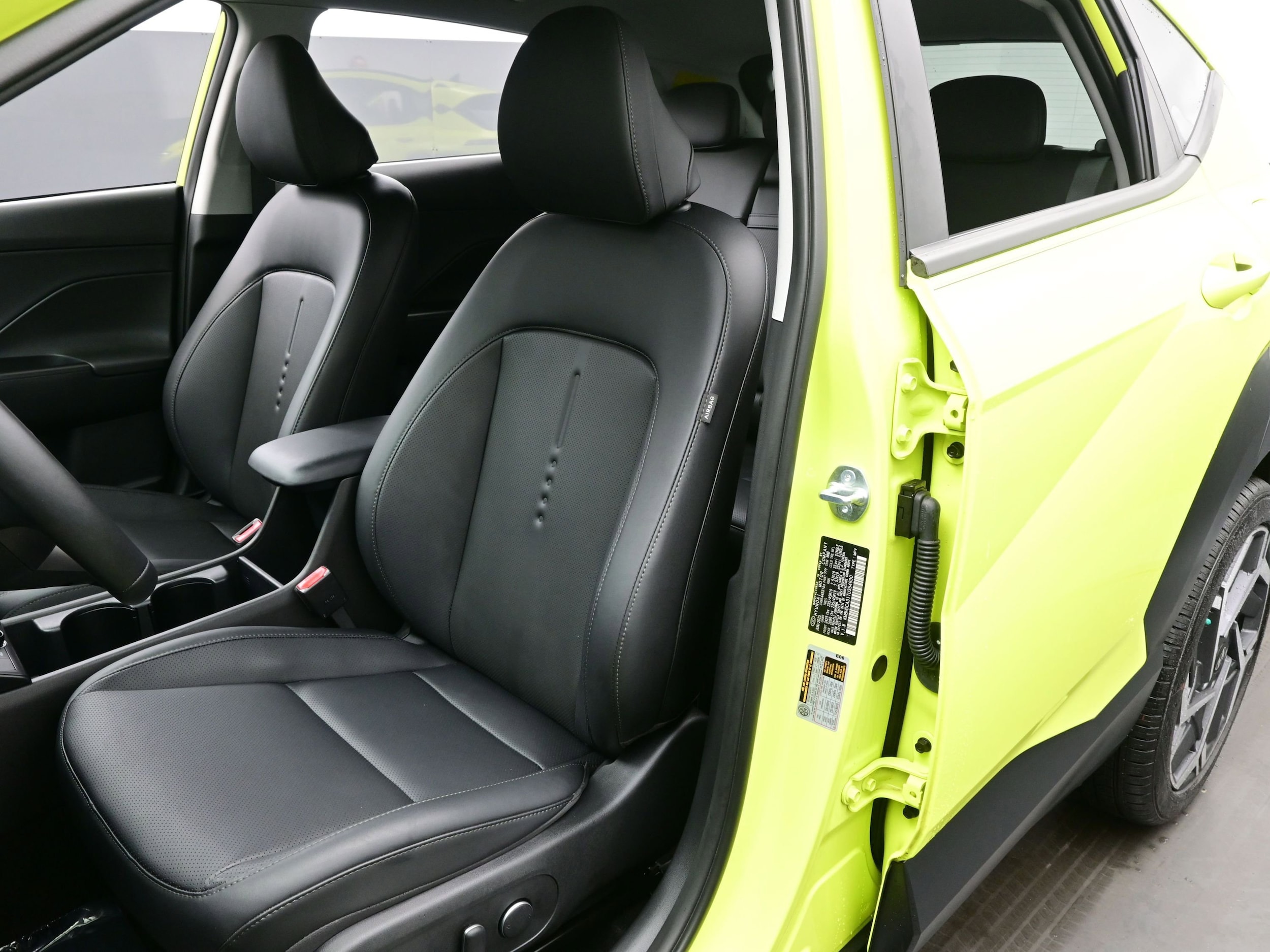 2026 Hyundai Kona SEL Premium - Photo 12
