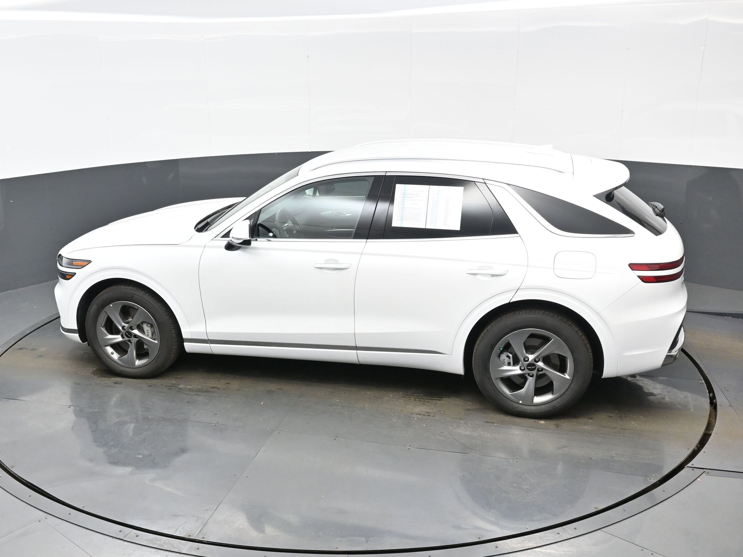 2026 GENESIS GV70 Standard - Photo 34