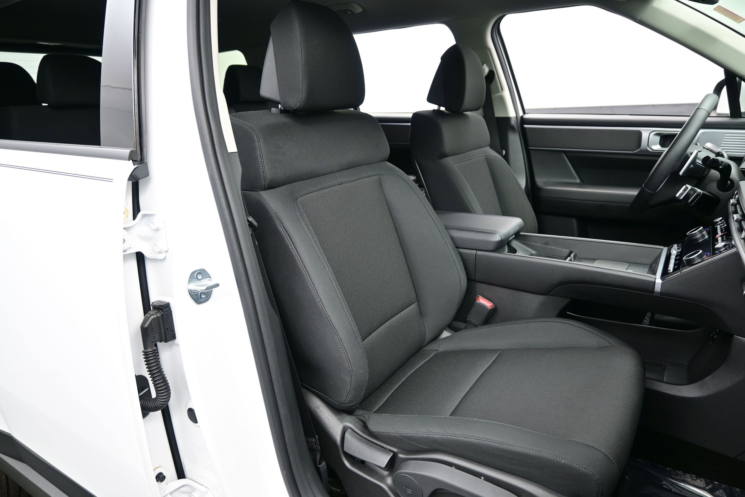 2026 Hyundai Santa Fe SE - Photo 13