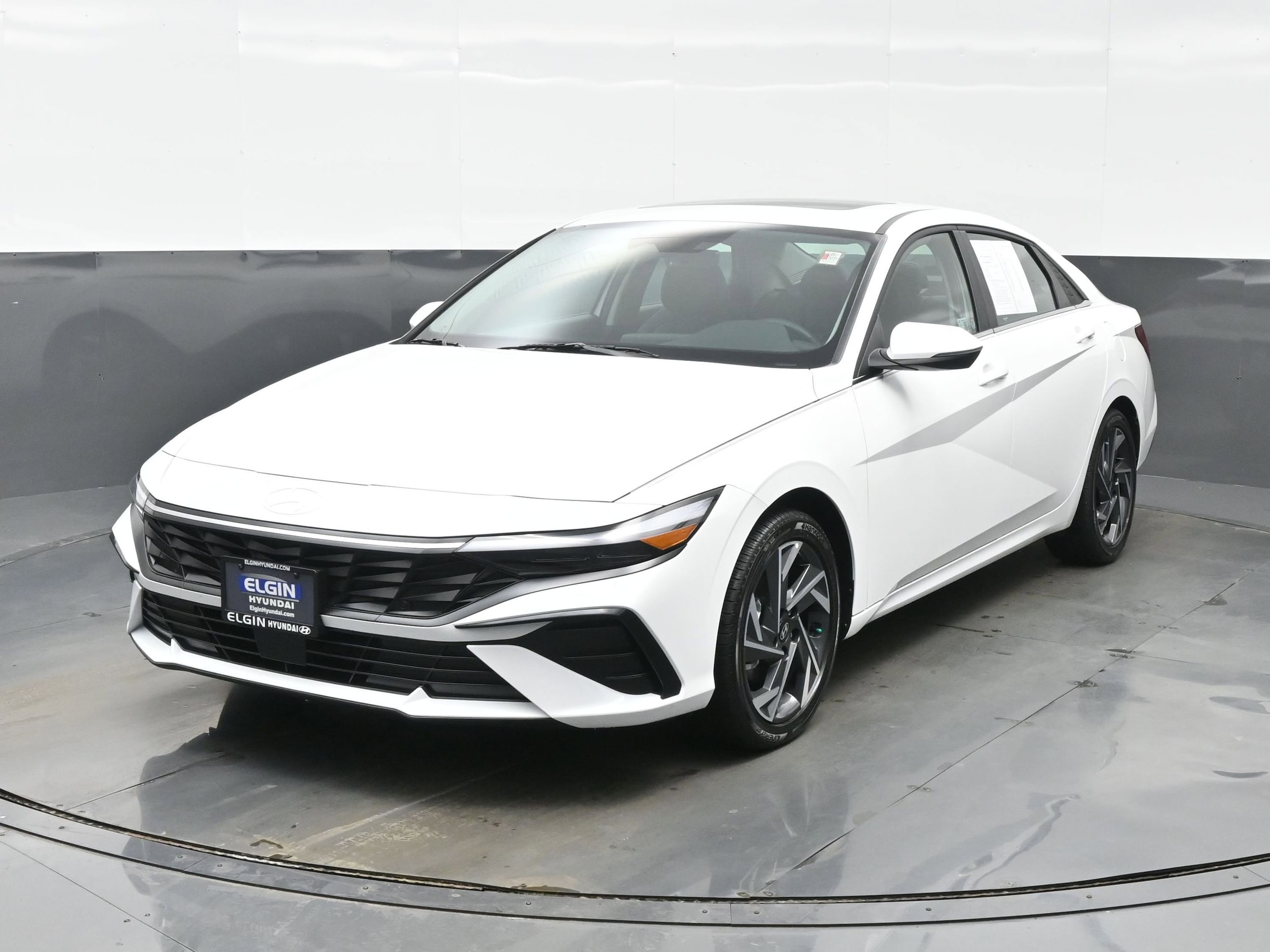 2025 Hyundai Elantra Hybrid Sedan 