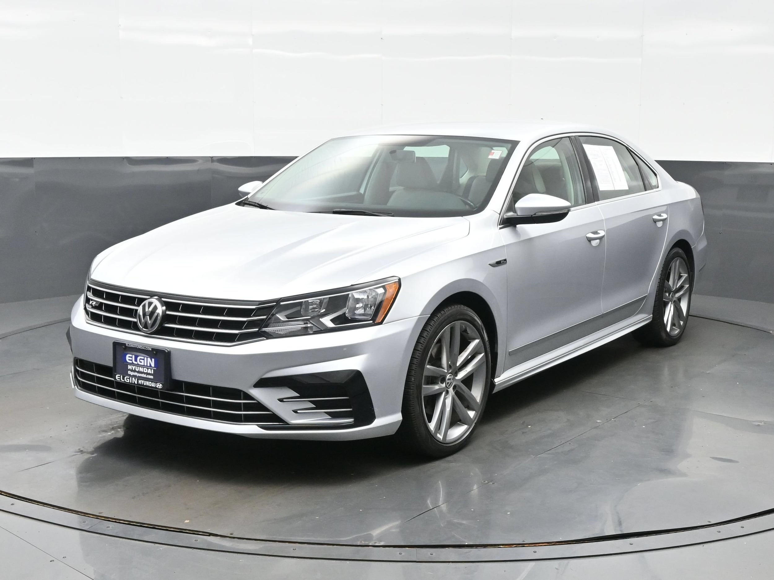 Used 2017 Volkswagen Passat R-Line with VIN 1VWDT7A33HC037402 for sale in Bartlett, IL