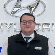 Staff member Vincent V from ID_08f021410511