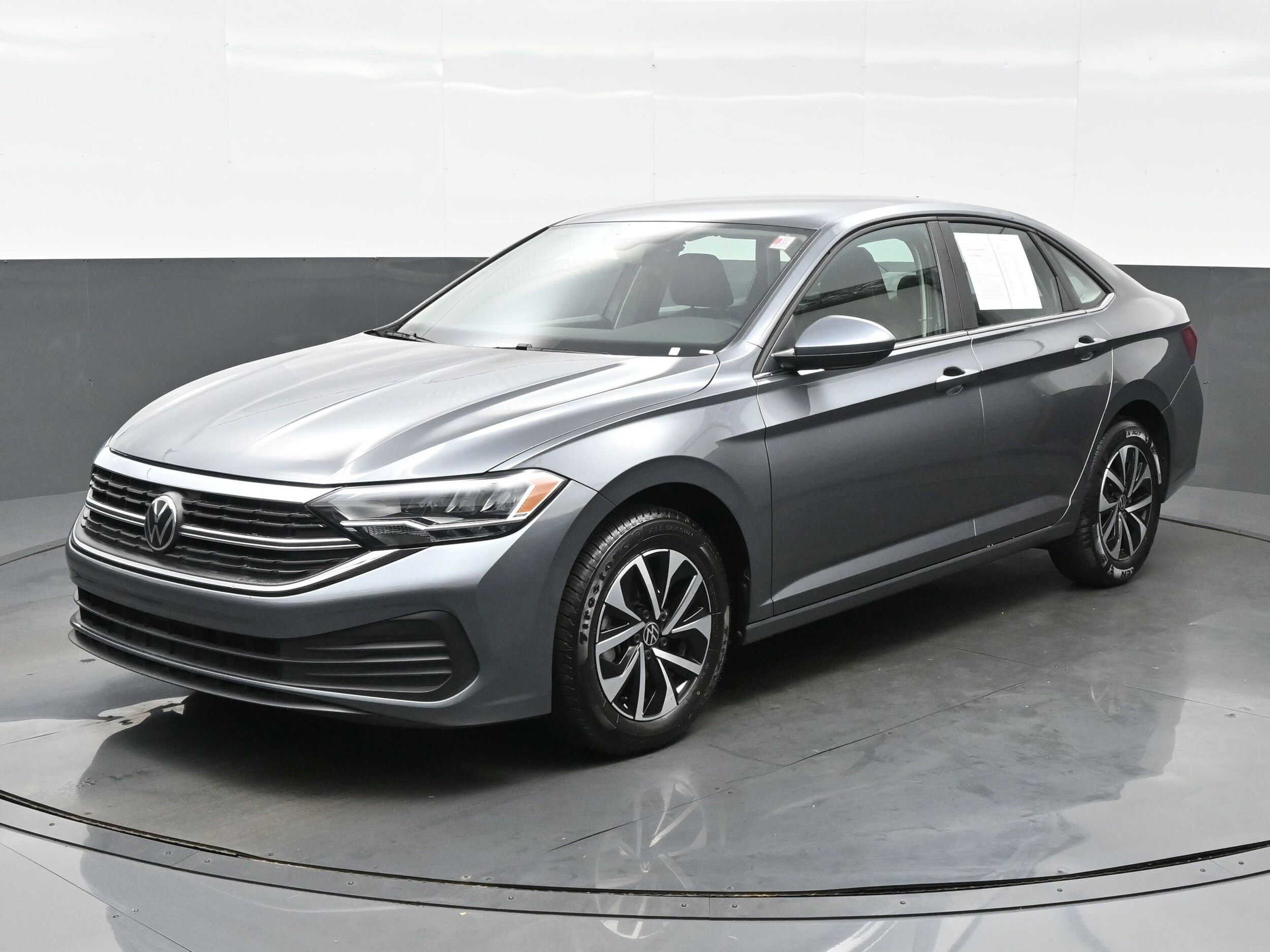 2024 Volkswagen Jetta S photo 2