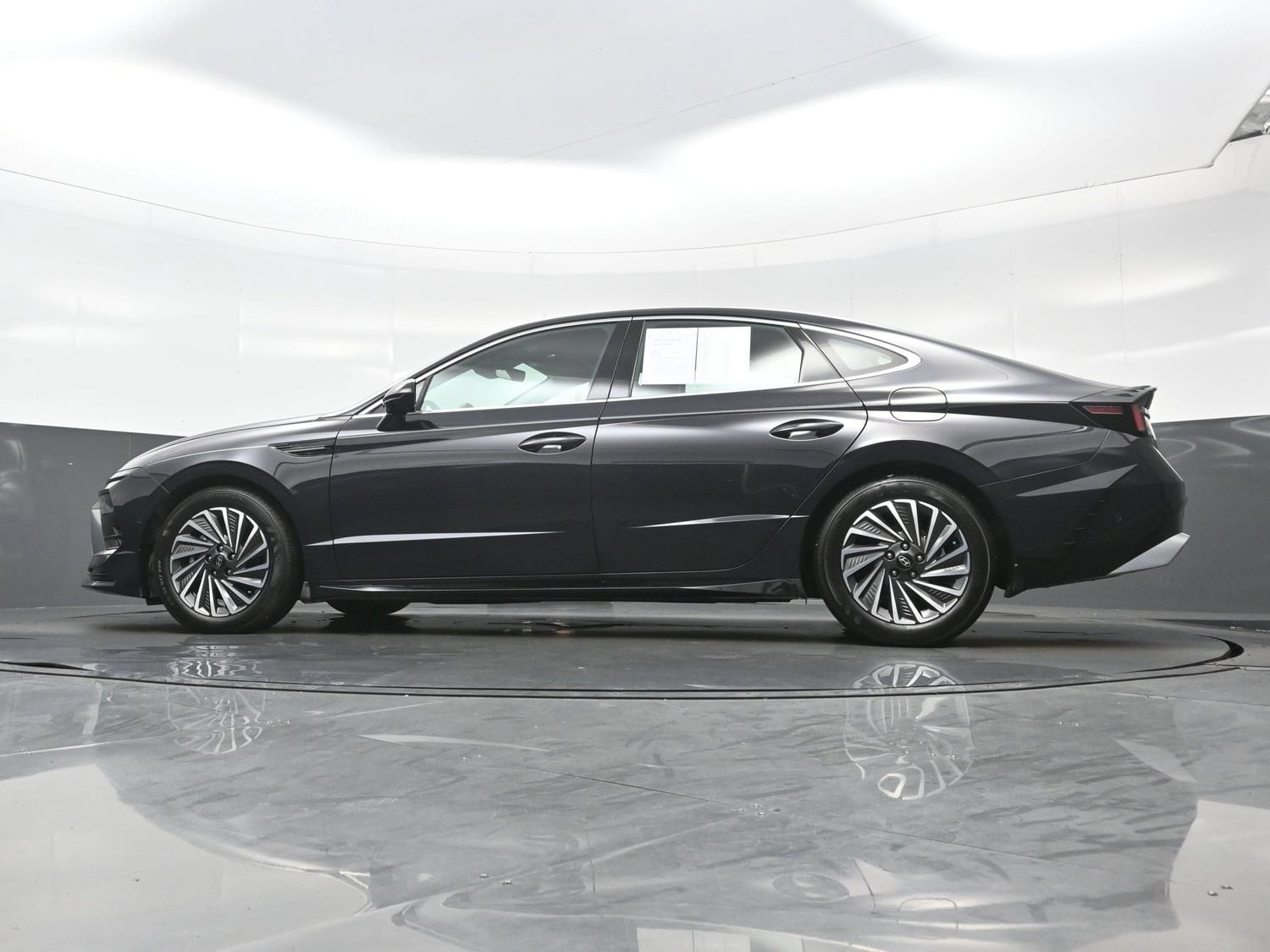2026 Hyundai Sonata Hybrid Limited - Photo 29