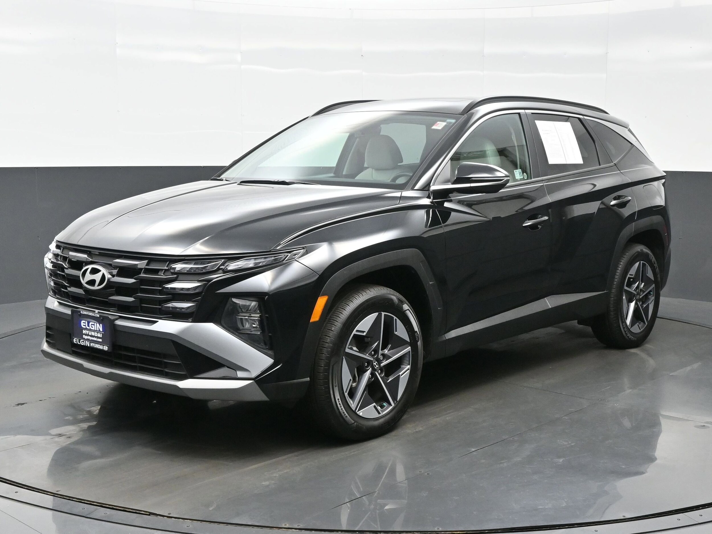 2025 Hyundai Tucson SEL Convenience photo 2