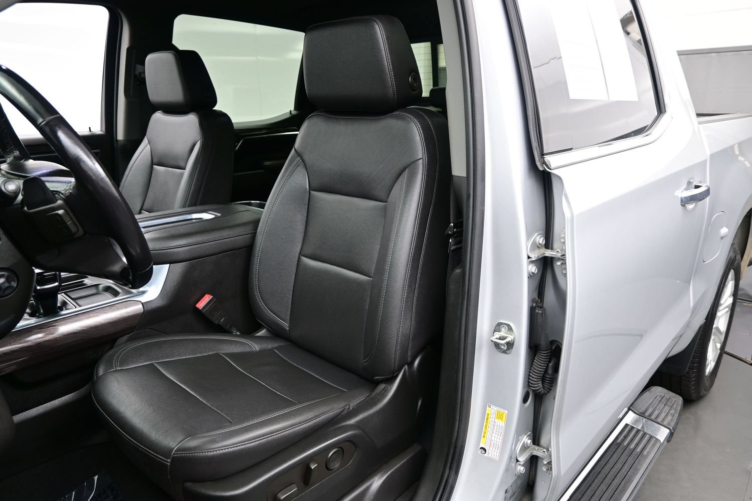 2022 Chevrolet Silverado 1500 LTZ - Photo 12