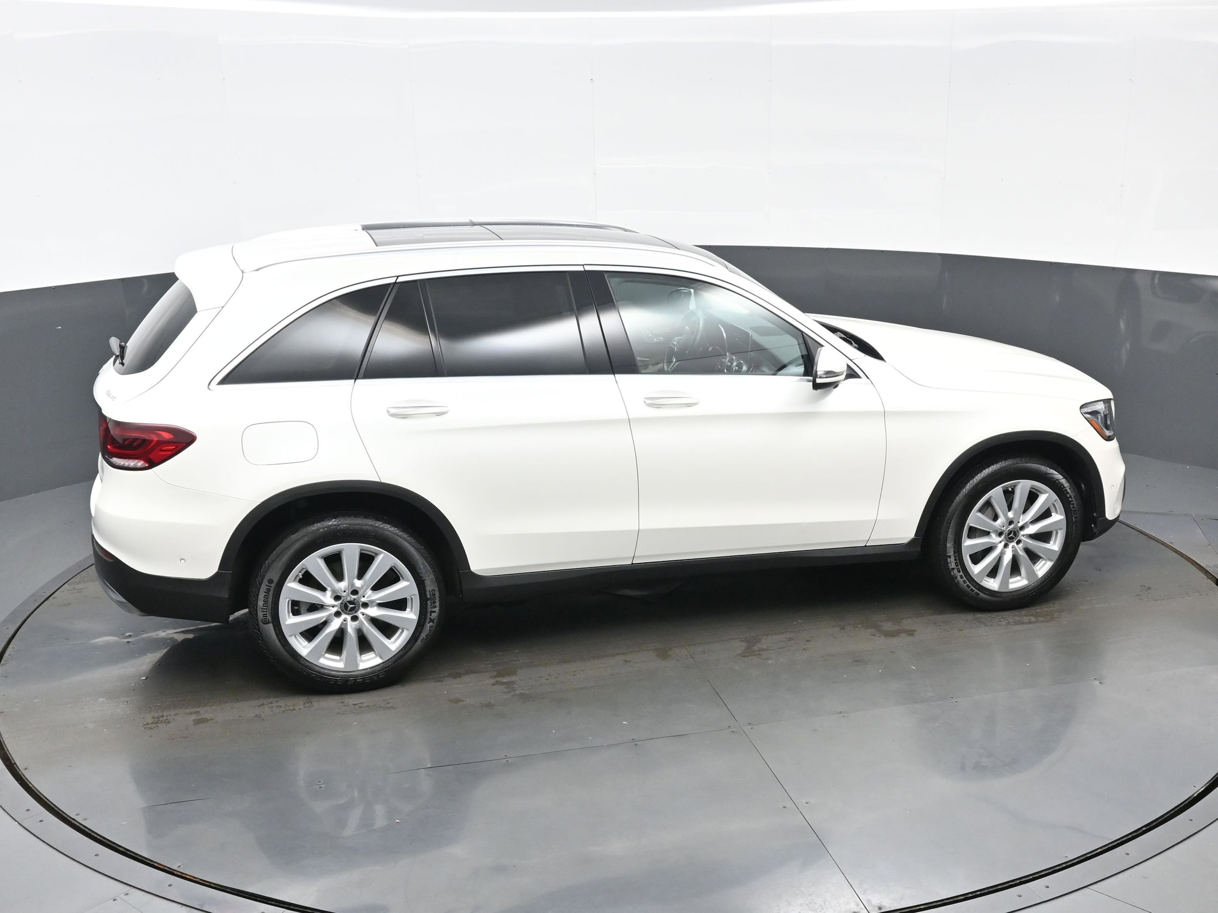 2020 Mercedes-Benz GLC GLC300 - Photo 39