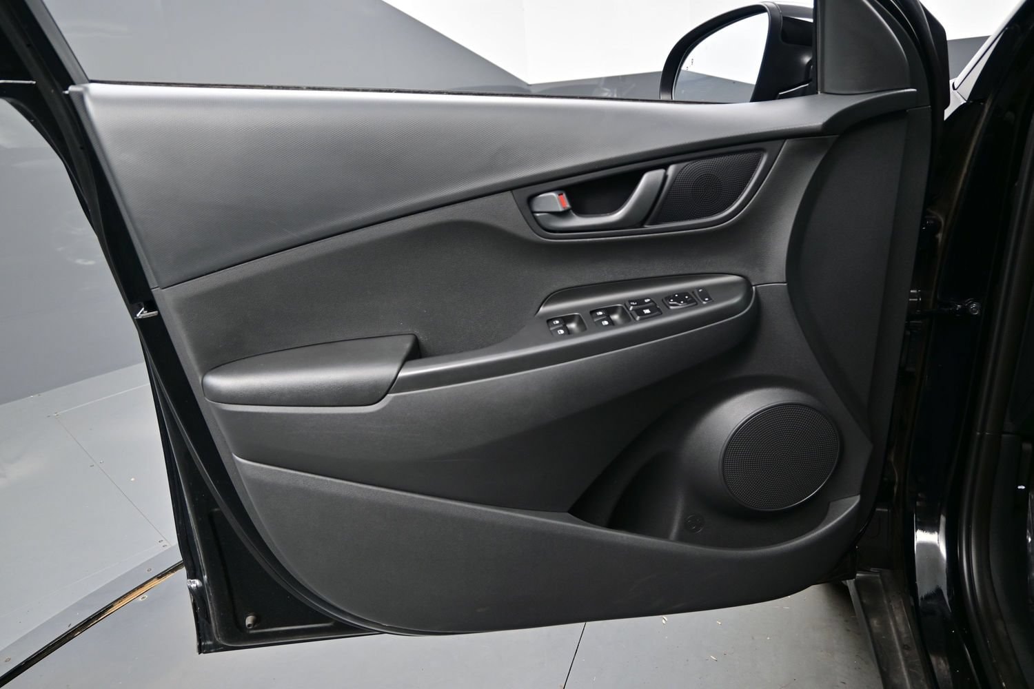 2023 Hyundai Kona SEL - Photo 9