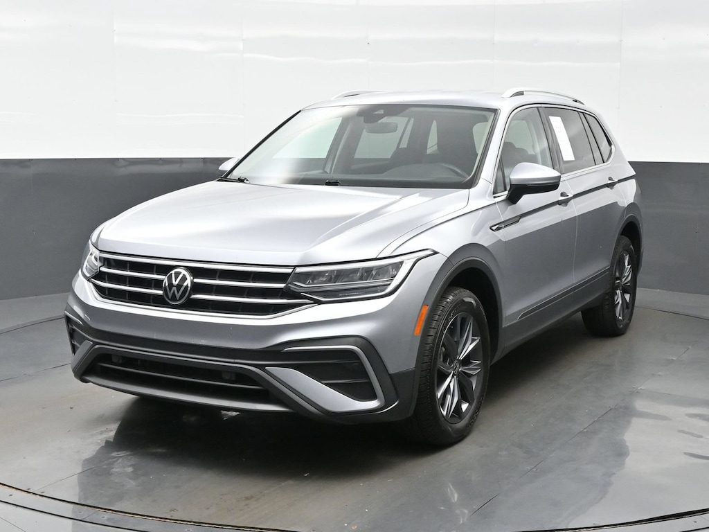 Used 2022 Volkswagen Tiguan SE SUV