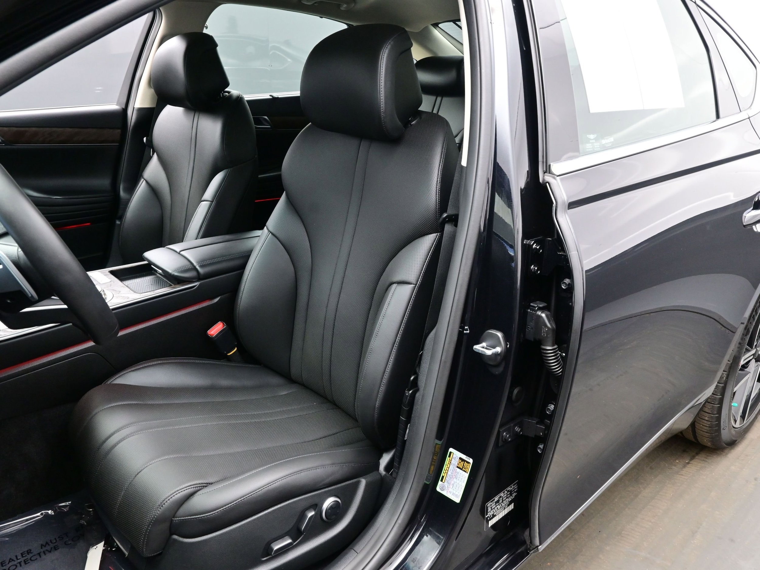 2026 GENESIS G80 Advanced - Photo 12