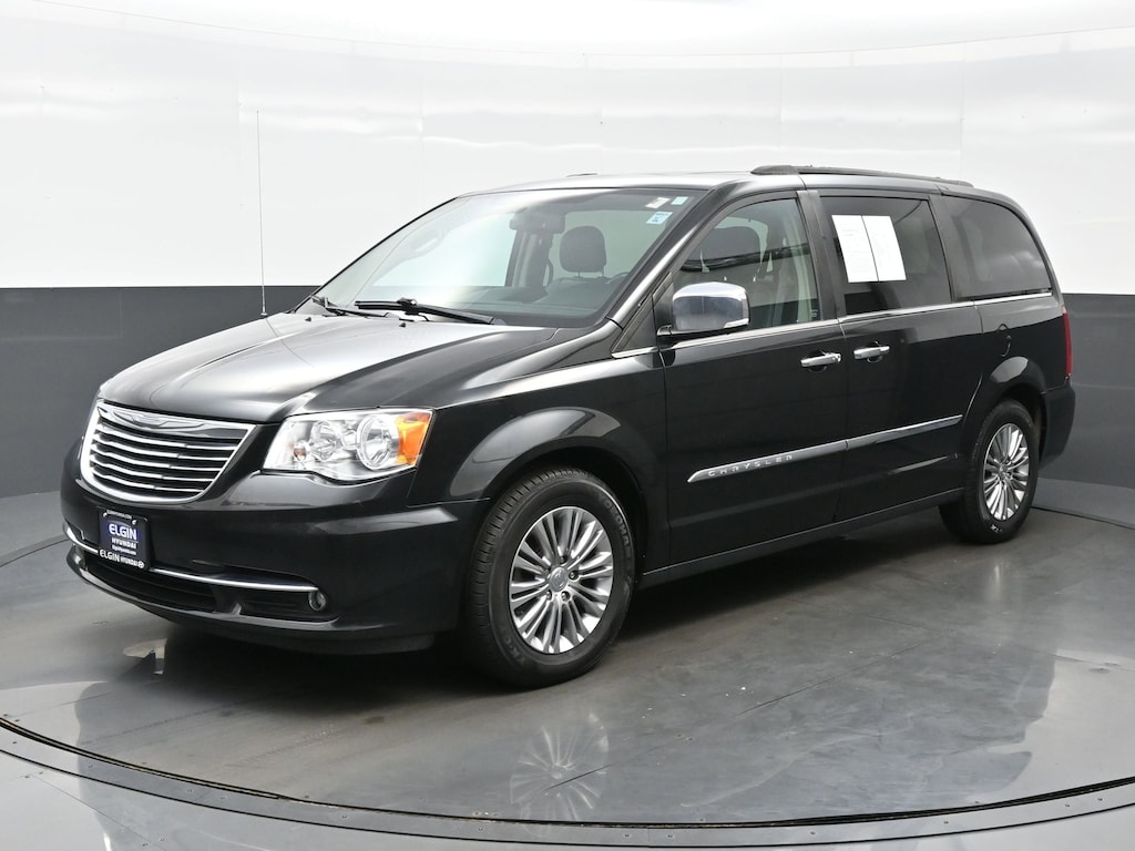 Used 2016 Chrysler Town & Country Touring-L Anniversary Edition Van