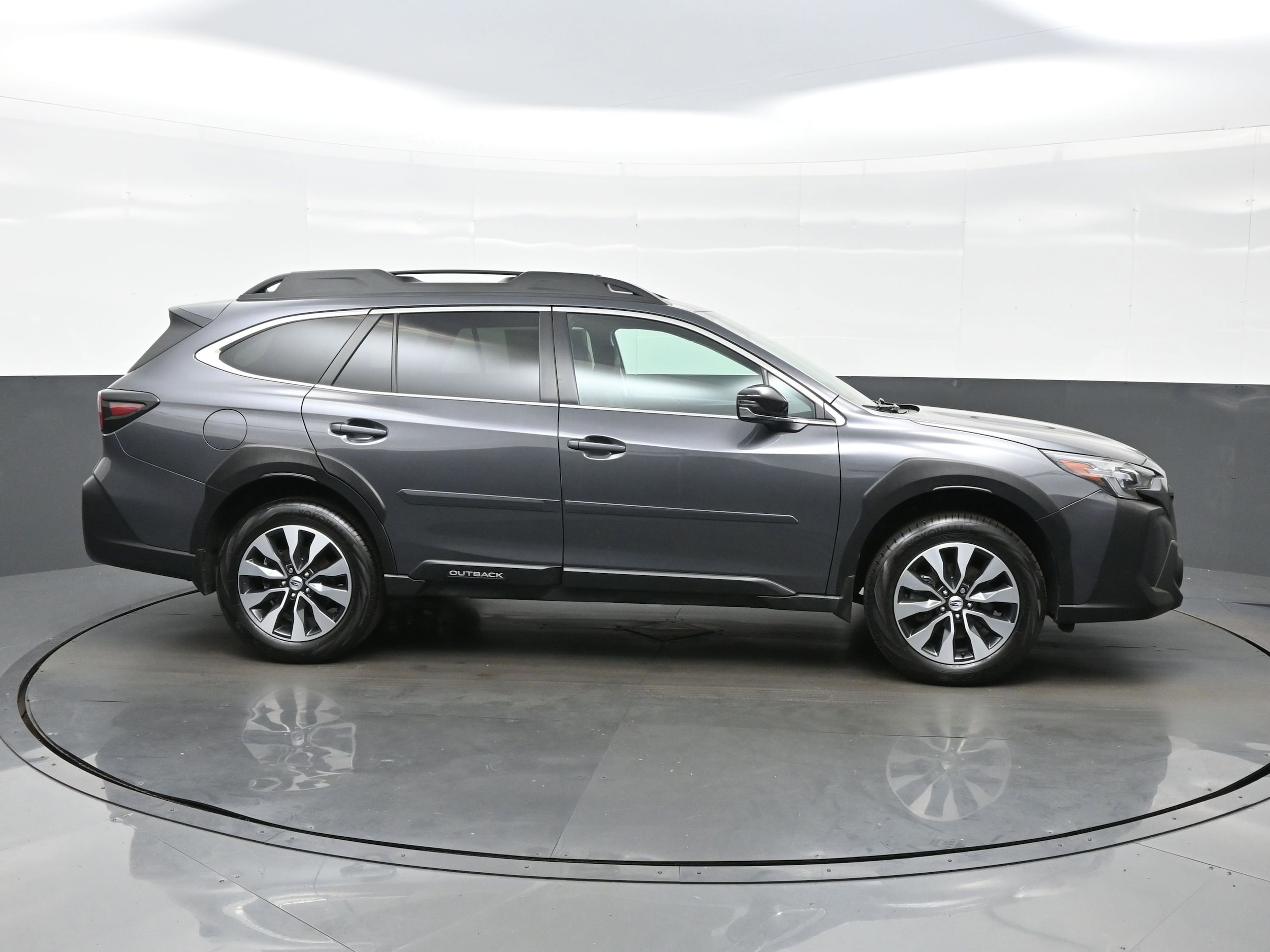 2023 Subaru Outback Limited - Photo 7