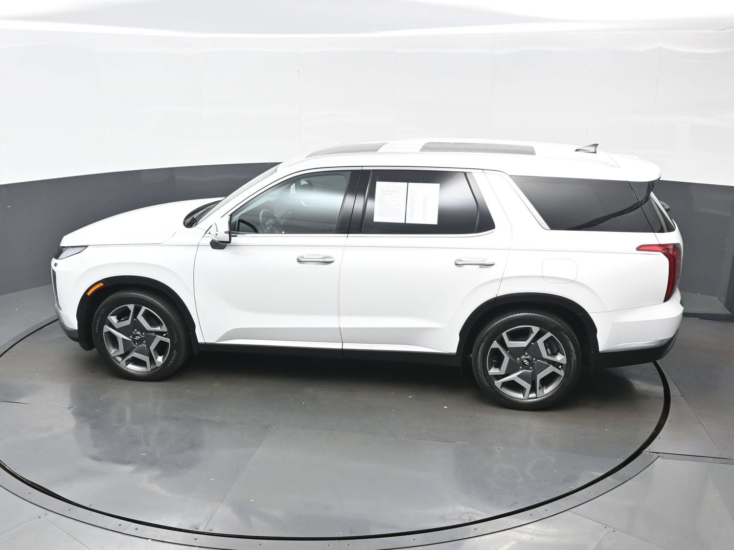 2023 Hyundai Palisade Limited - Photo 38