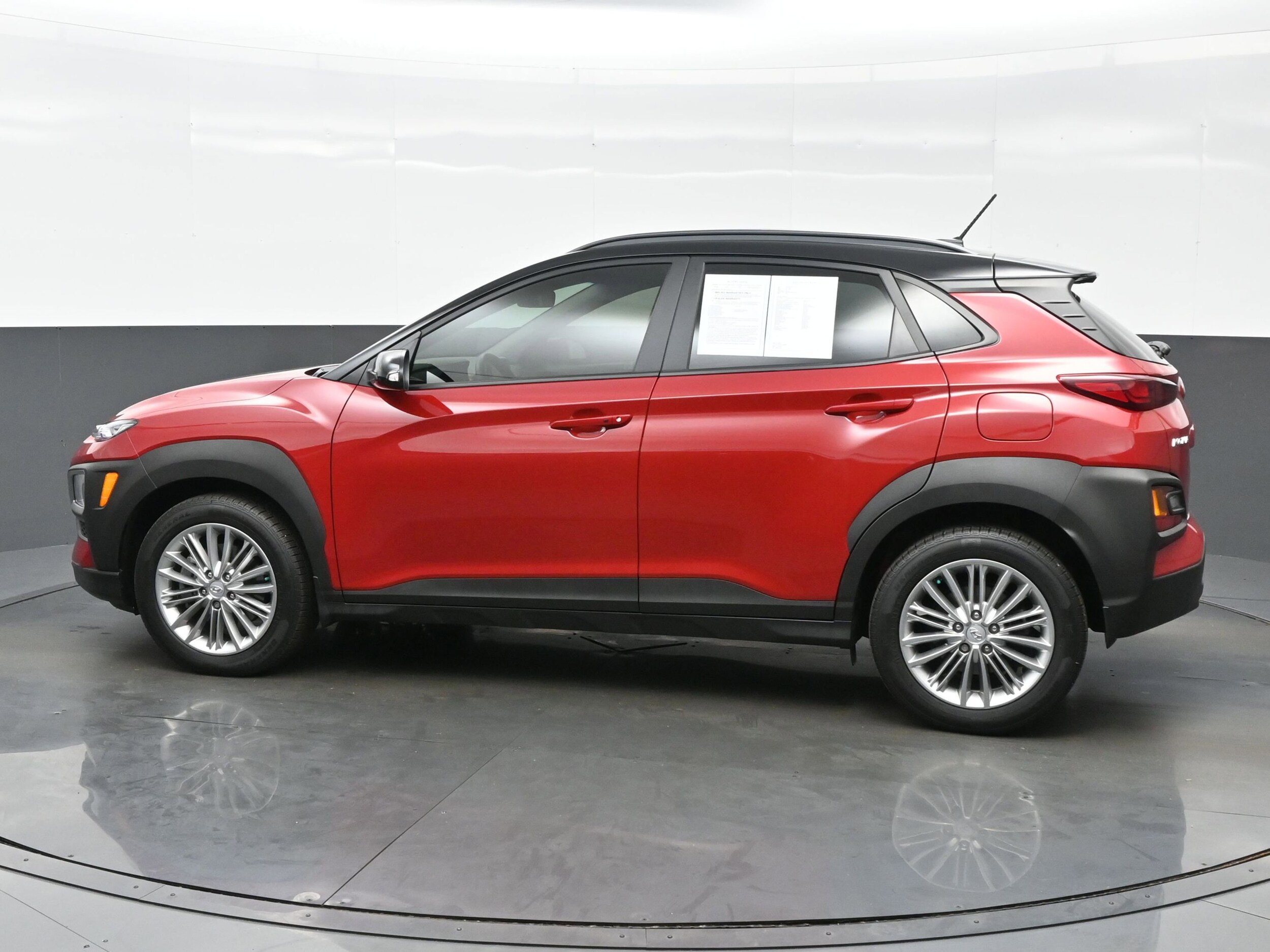 2021 Hyundai Kona SEL photo 3