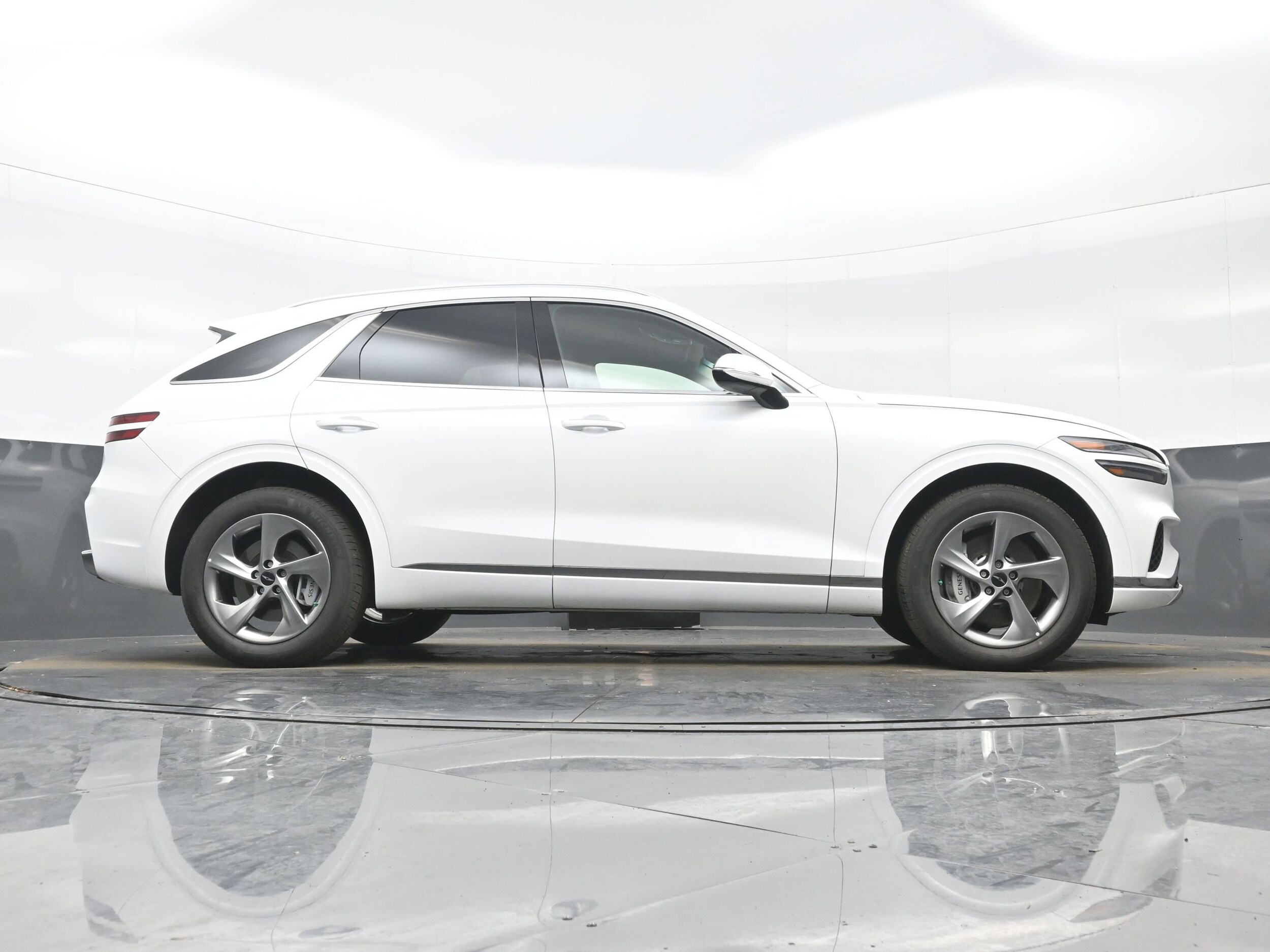 2026 GENESIS GV70 Standard - Photo 31