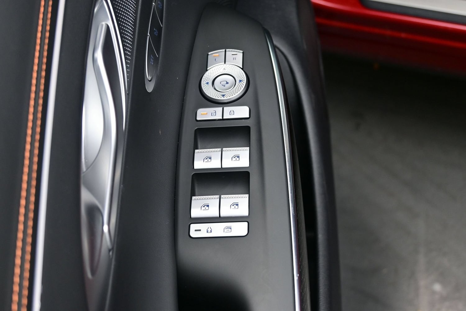 2026 GENESIS GV70 Sport Prestige - Photo 10