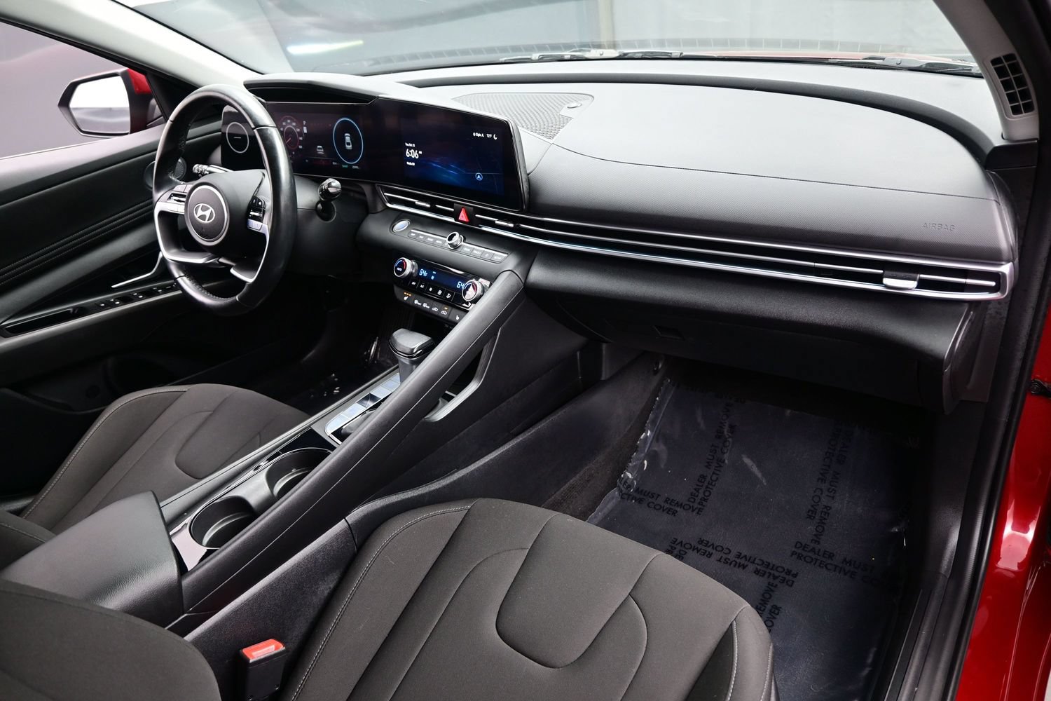 2024 Hyundai Elantra SEL - Photo 13