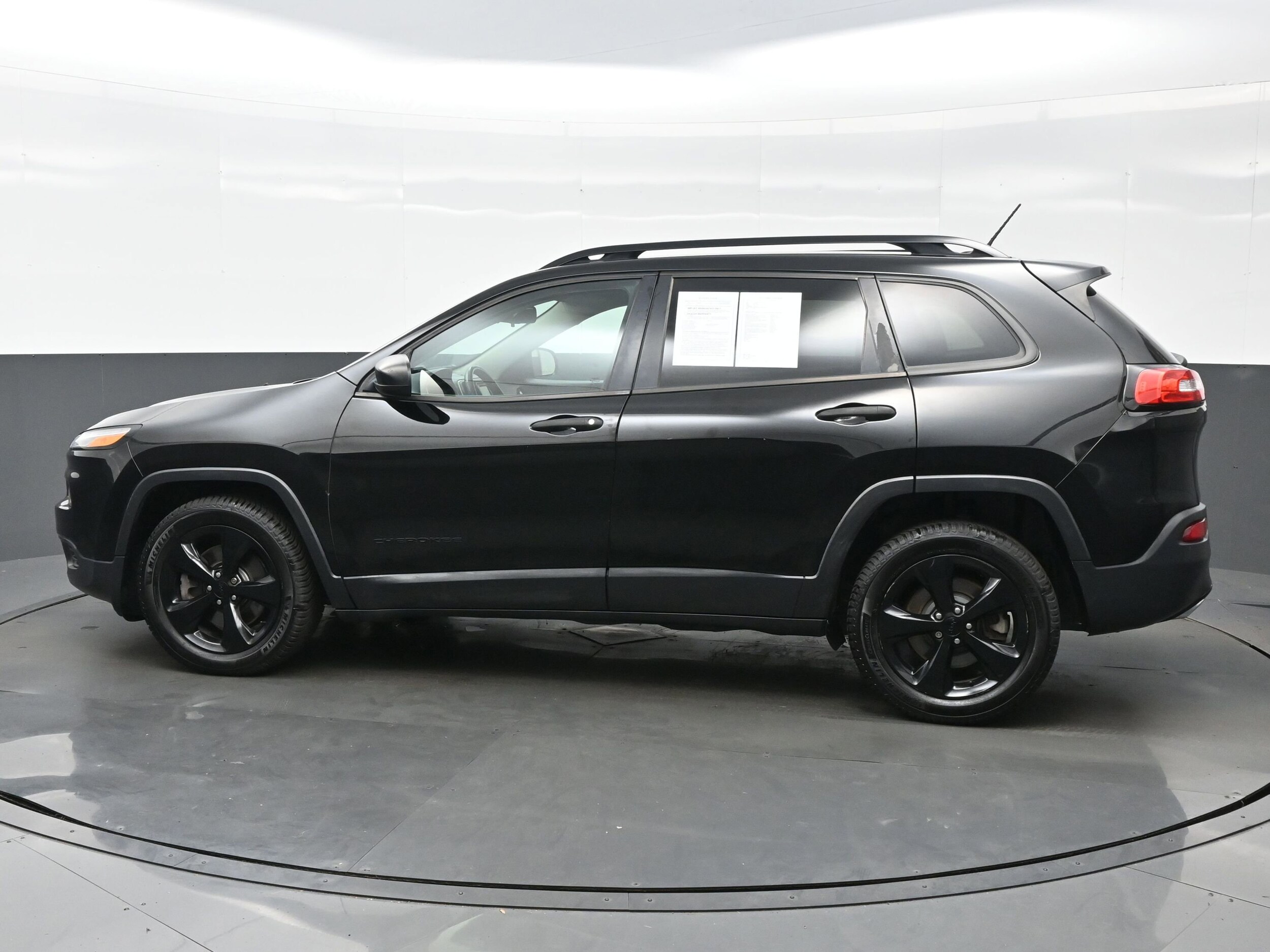 2017 Jeep Cherokee Altitude photo 3