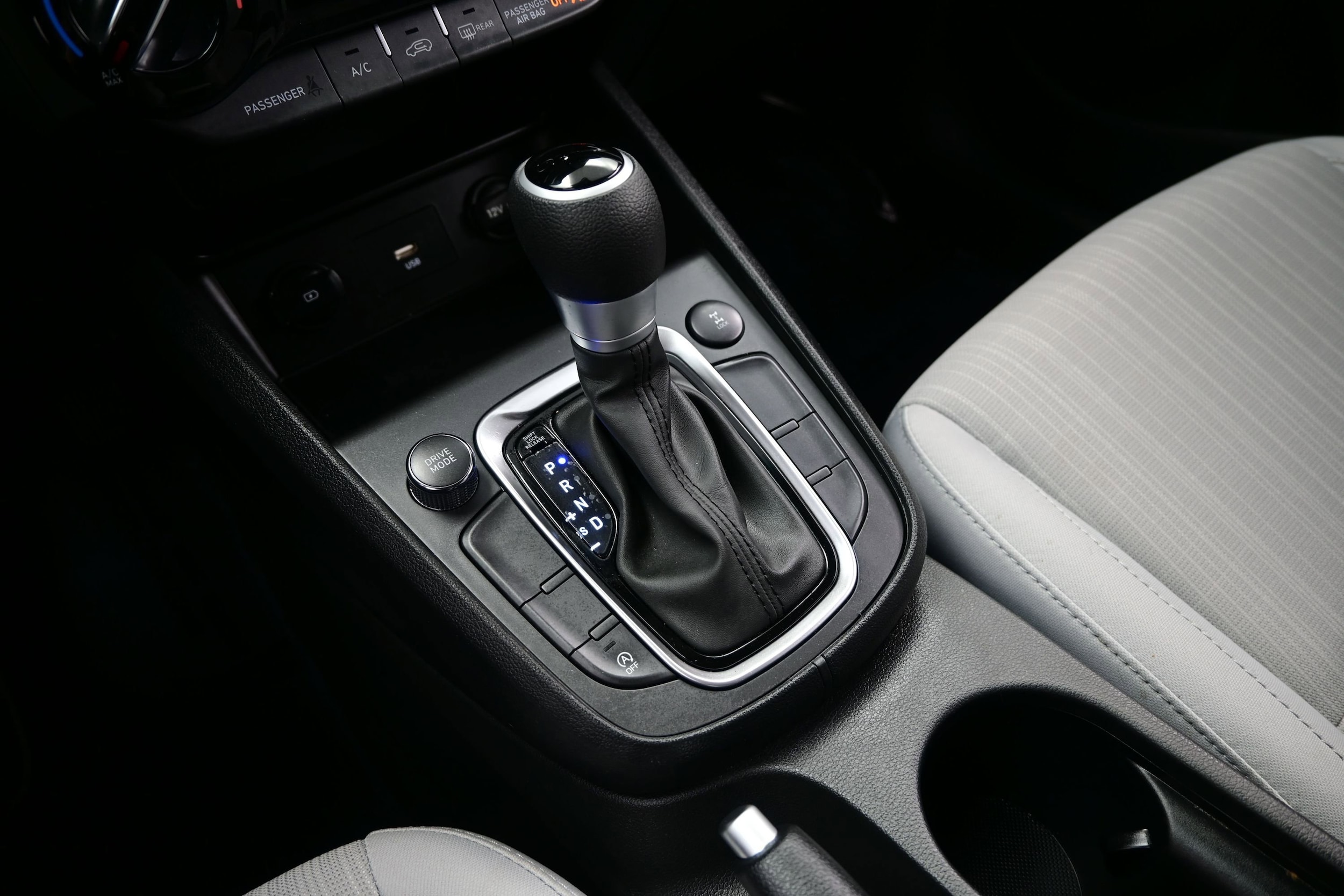 2023 Hyundai Kona SEL - Photo 20
