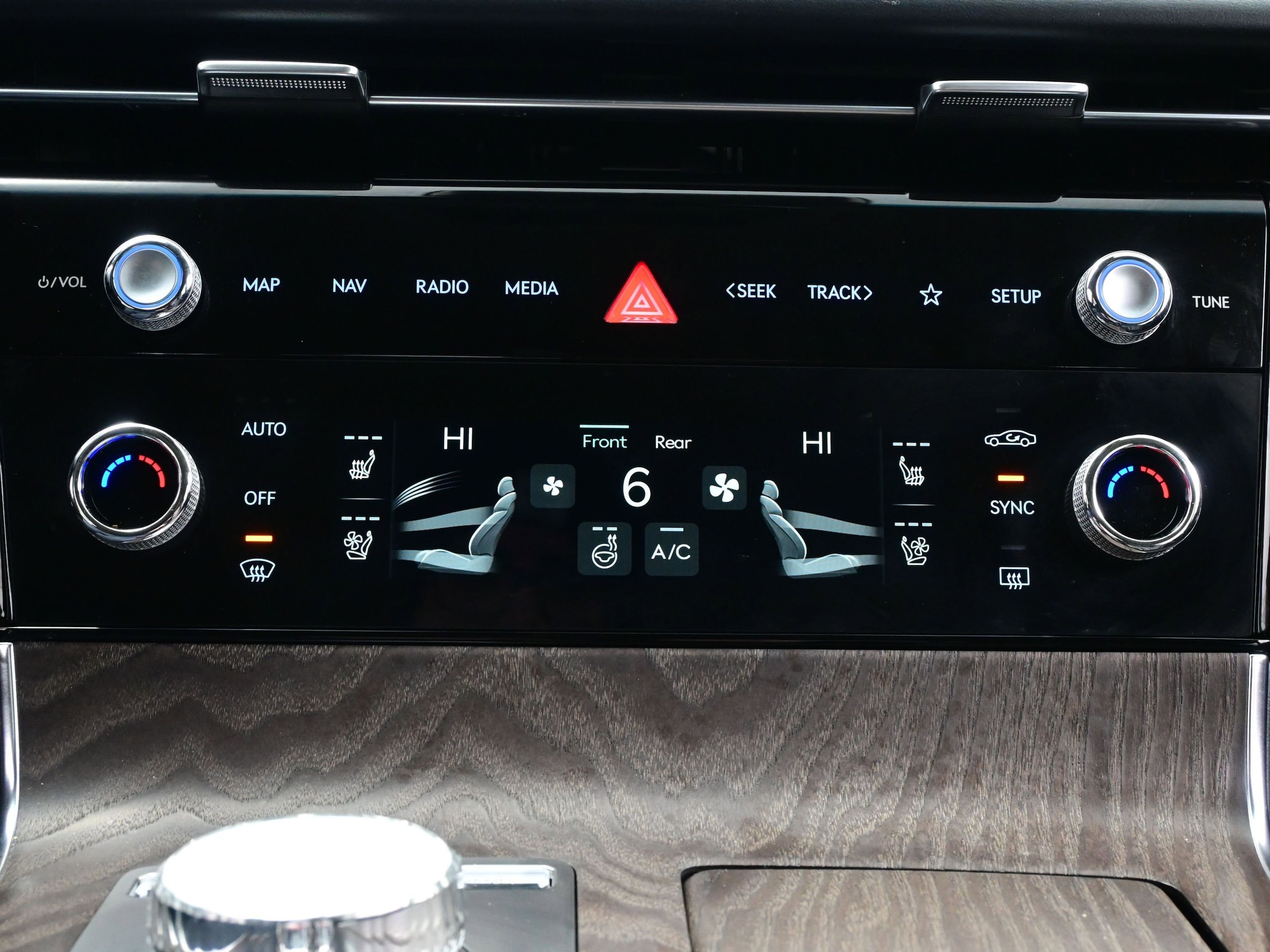 2026 GENESIS G80 Advanced - Photo 21