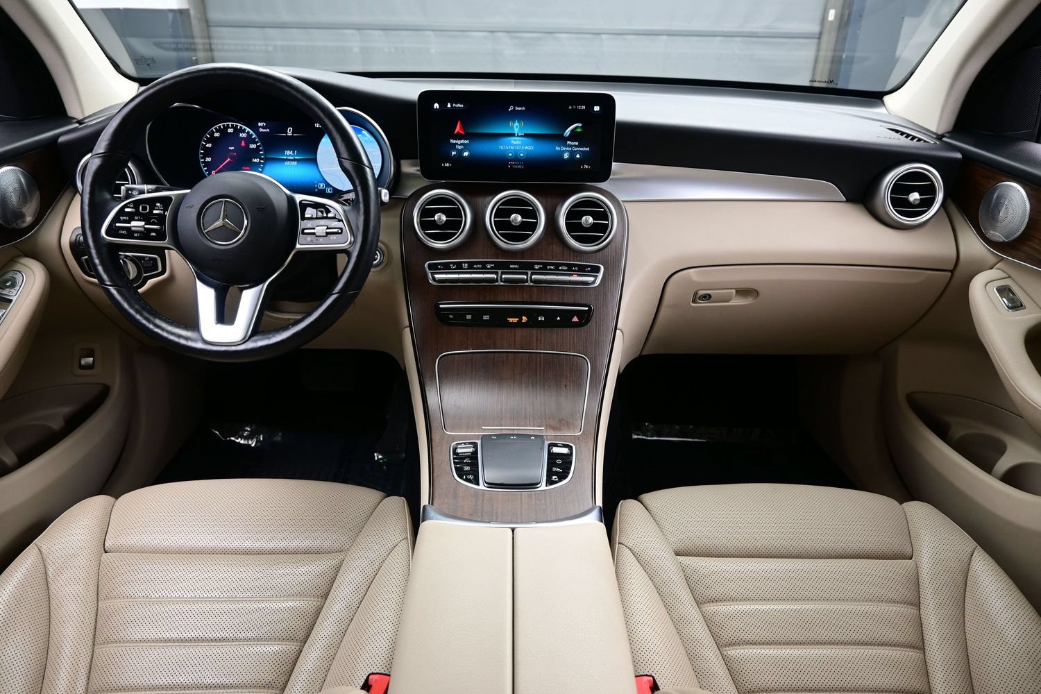 2020 Mercedes-Benz GLC GLC300 - Photo 17