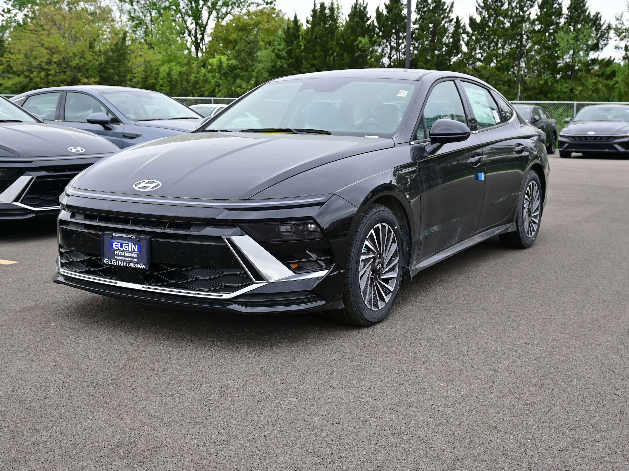 2025 Hyundai Sonata Hybrid Sedan 