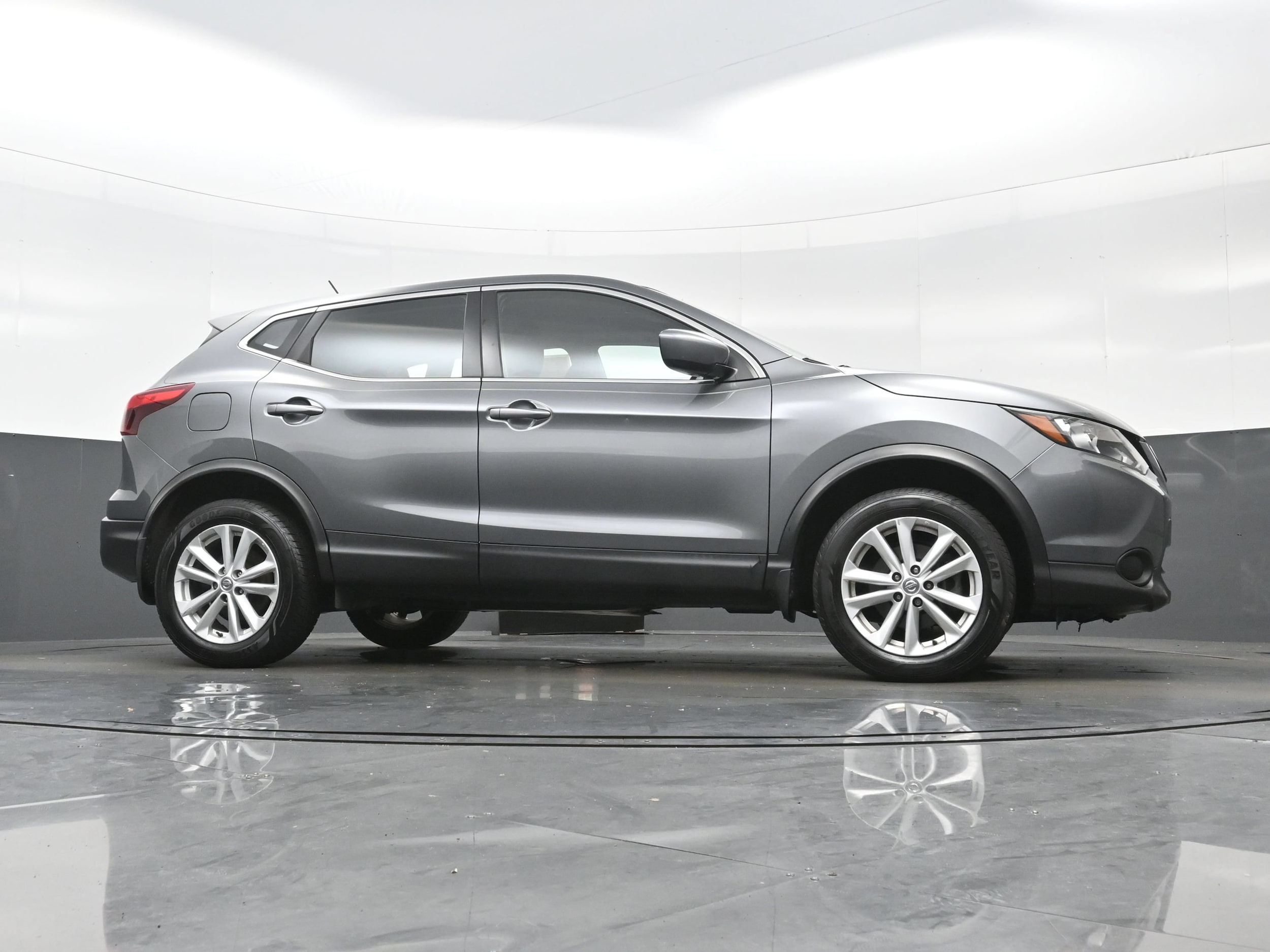 2018 Nissan Rogue Sport S - Photo 28