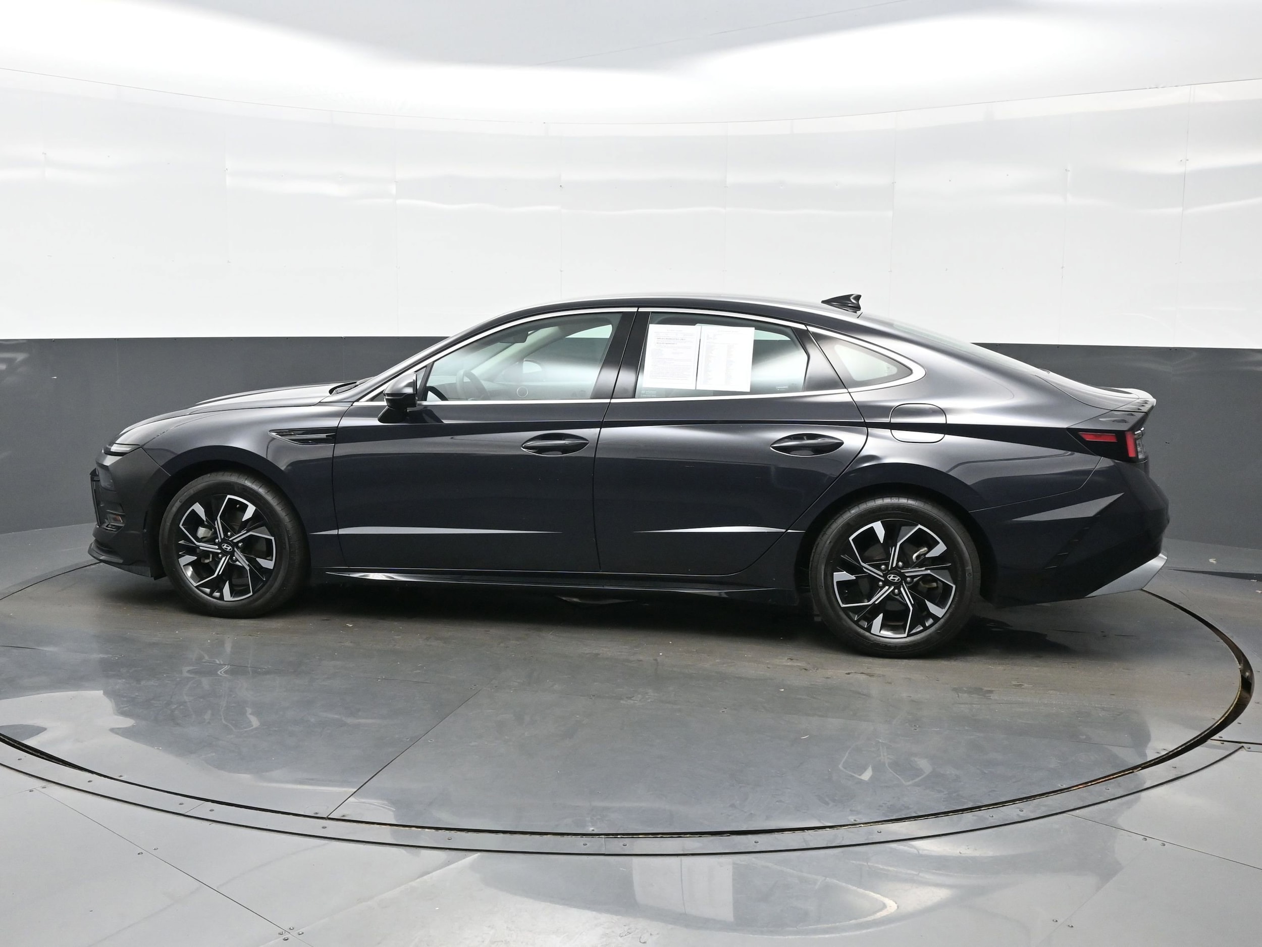 2024 Hyundai Sonata SEL - Photo 3