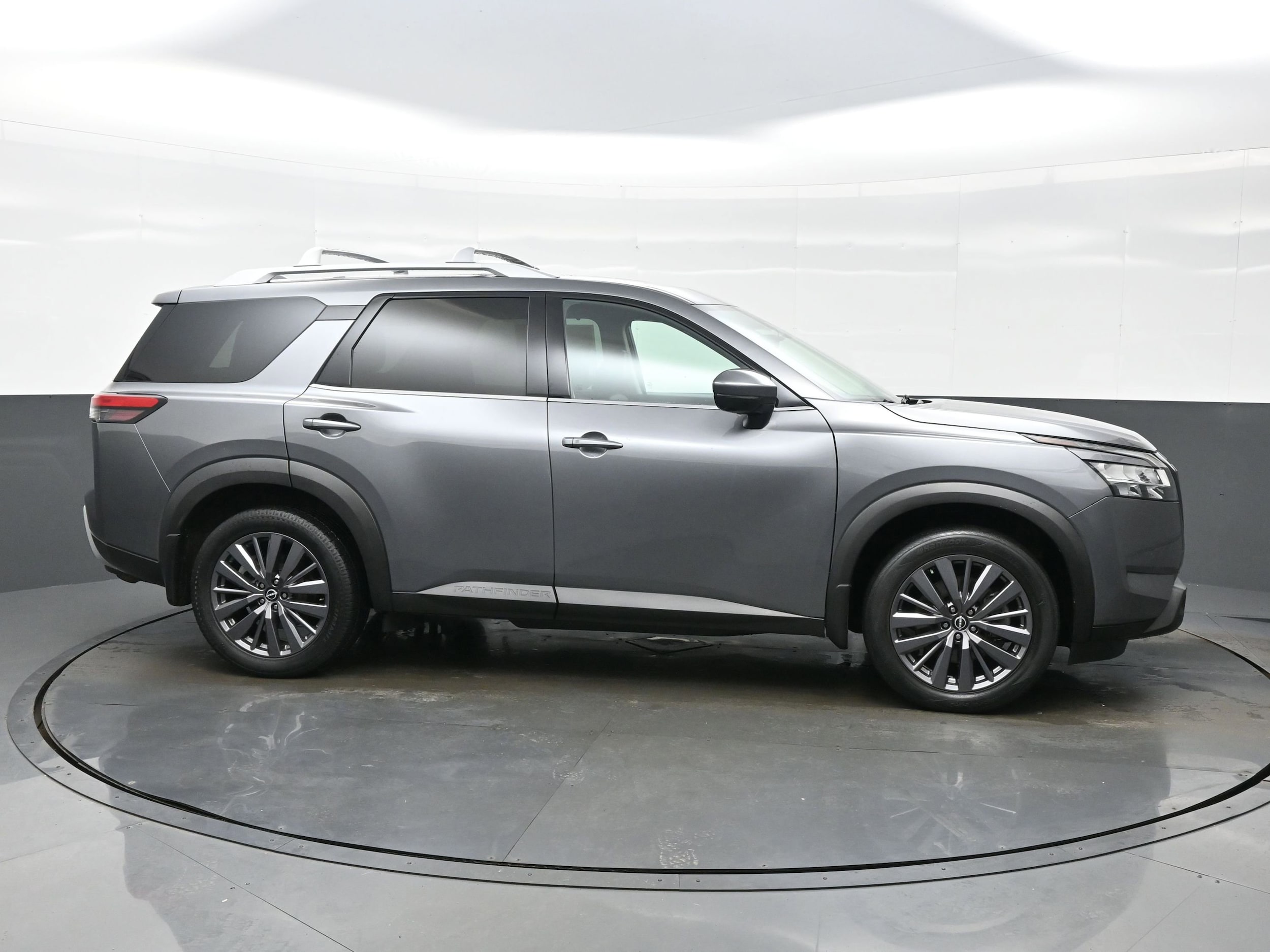 2023 Nissan Pathfinder SL - Photo 7