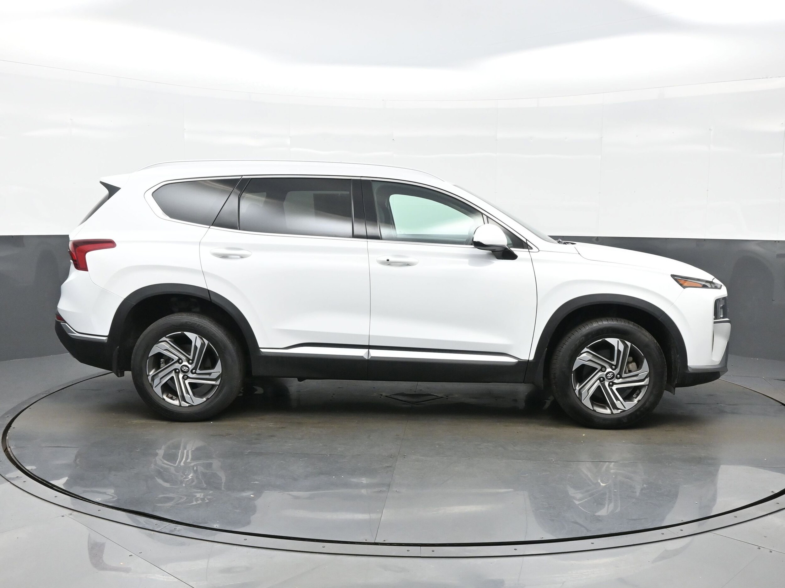 2022 Hyundai Santa Fe SEL - Photo 7