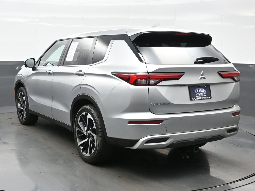 Used 2023 Mitsubishi Outlander SE Special Edition SUV