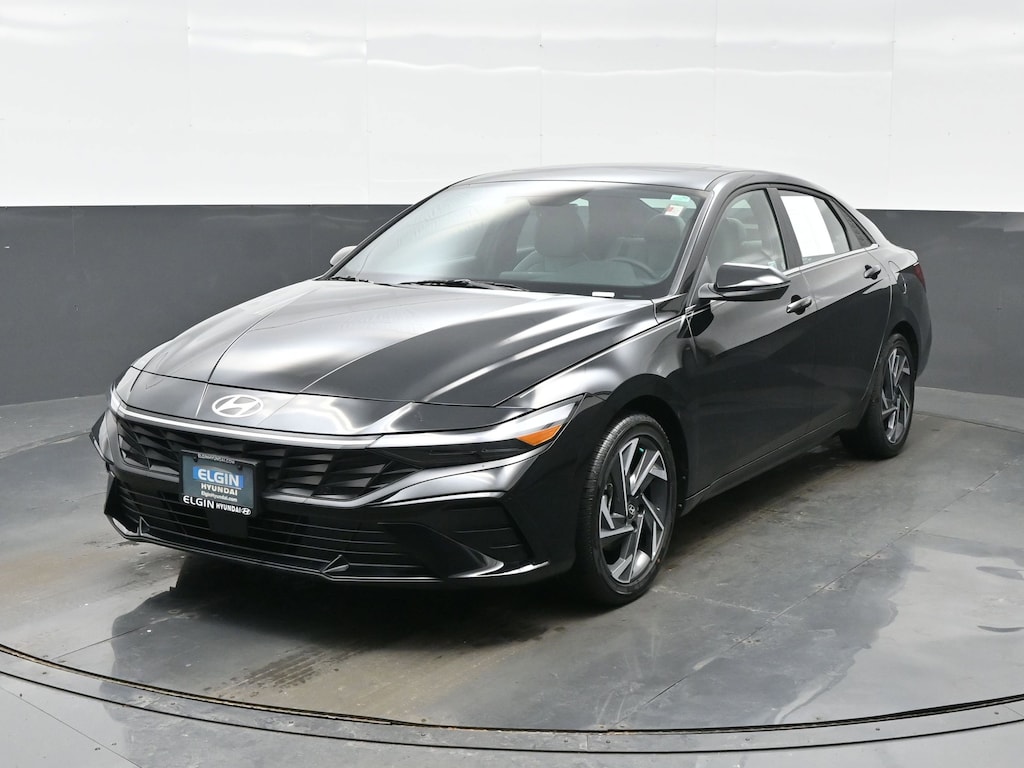 Used 2025 Hyundai Elantra Hybrid Limited Sedan