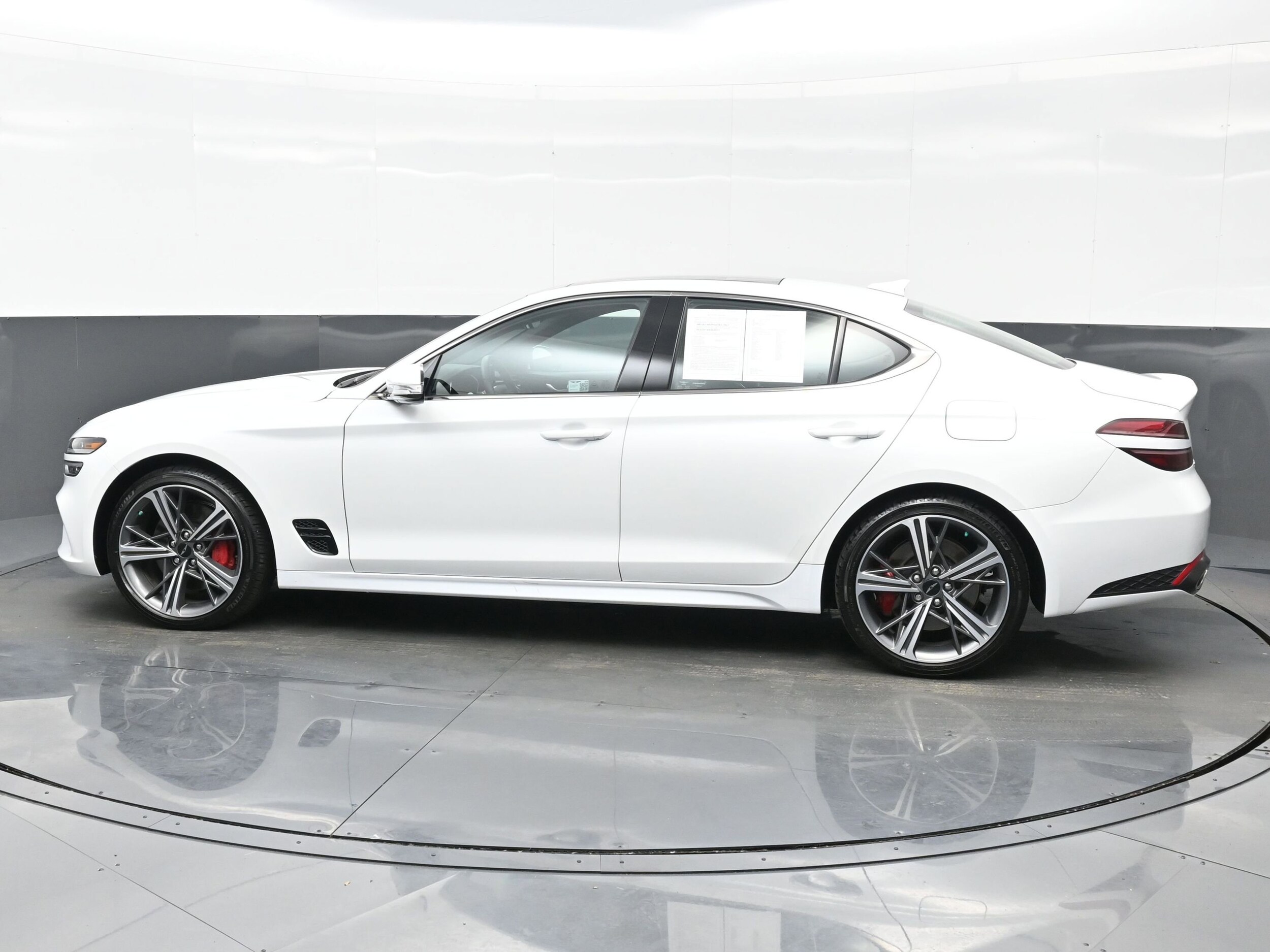 2025 Genesis G70 3.3T Sport Advanced photo 3