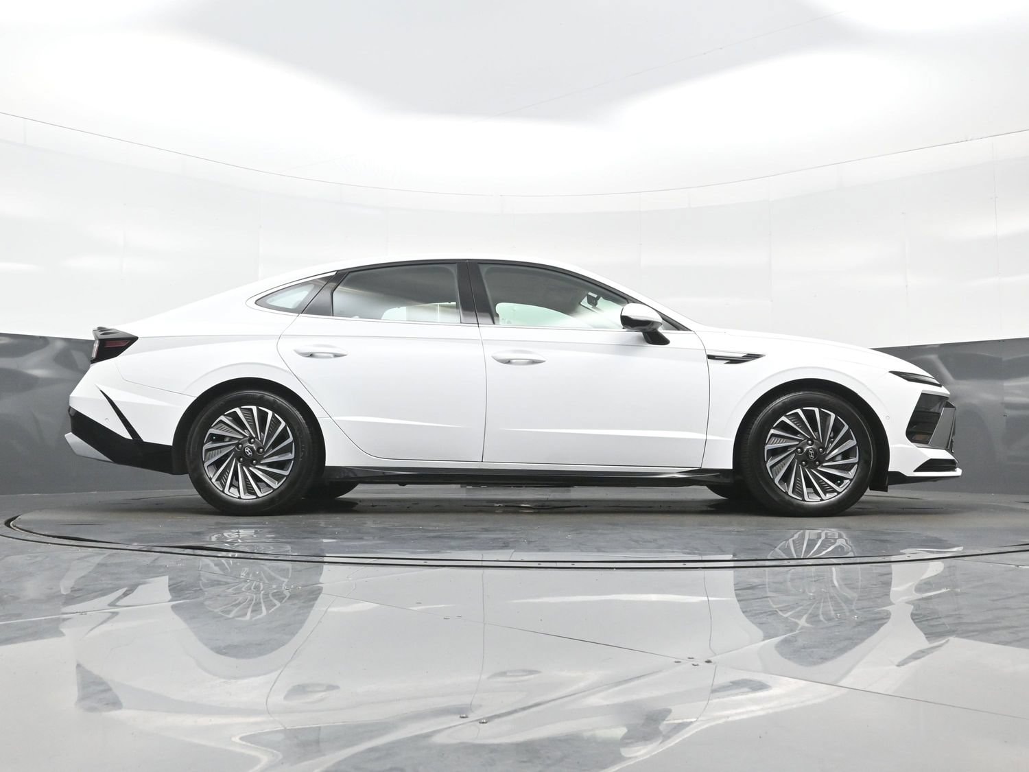 2026 Hyundai Sonata Hybrid Limited - Photo 33