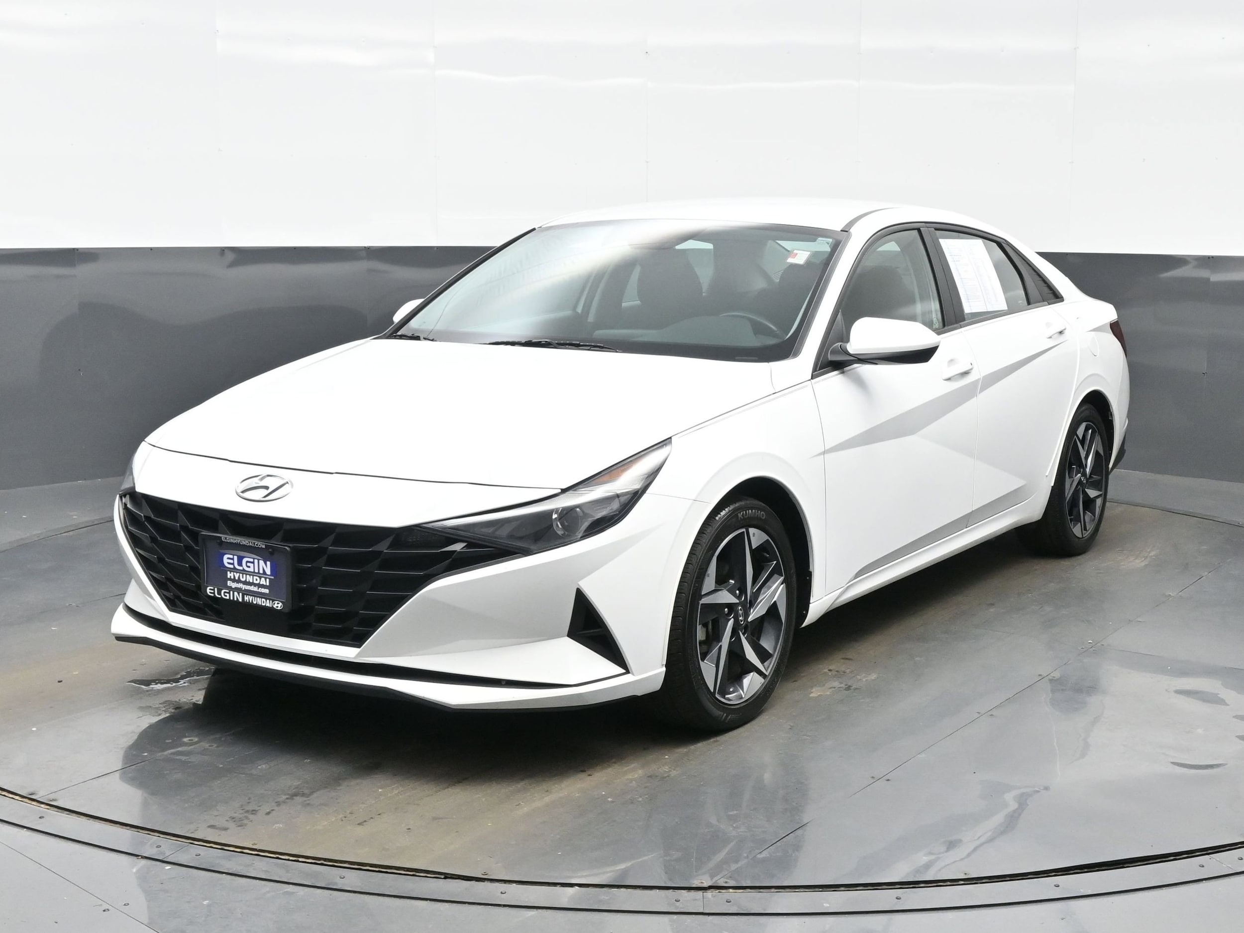 2023 Hyundai Elantra SEL's photo