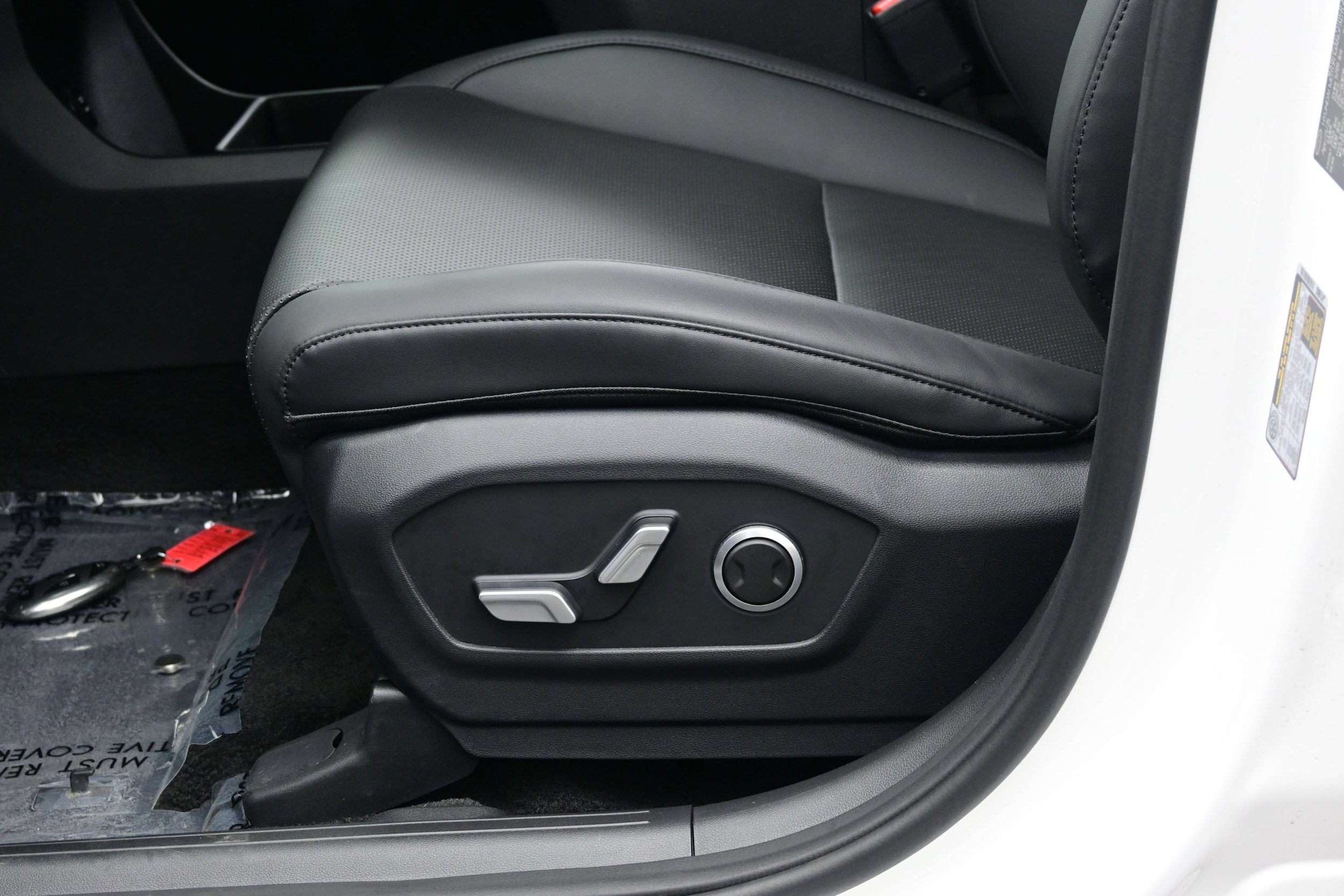2025 Hyundai Santa Fe SEL - Photo 11