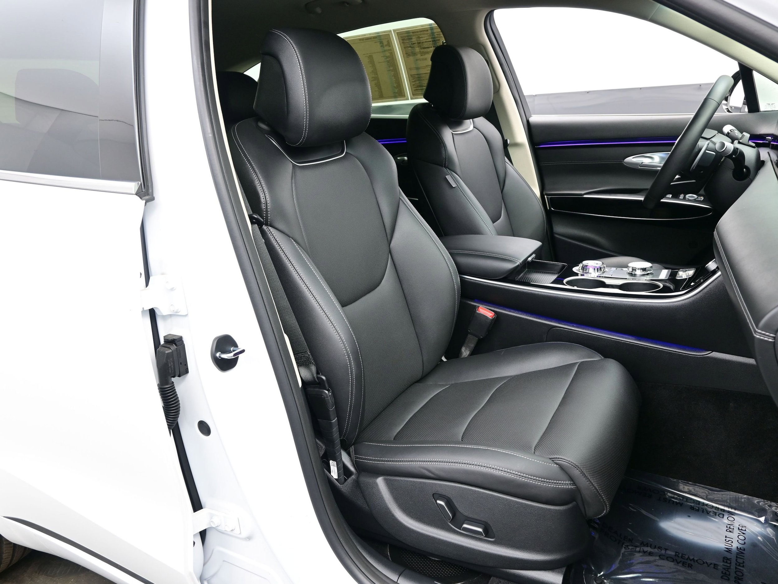 2026 GENESIS GV70 Standard - Photo 14
