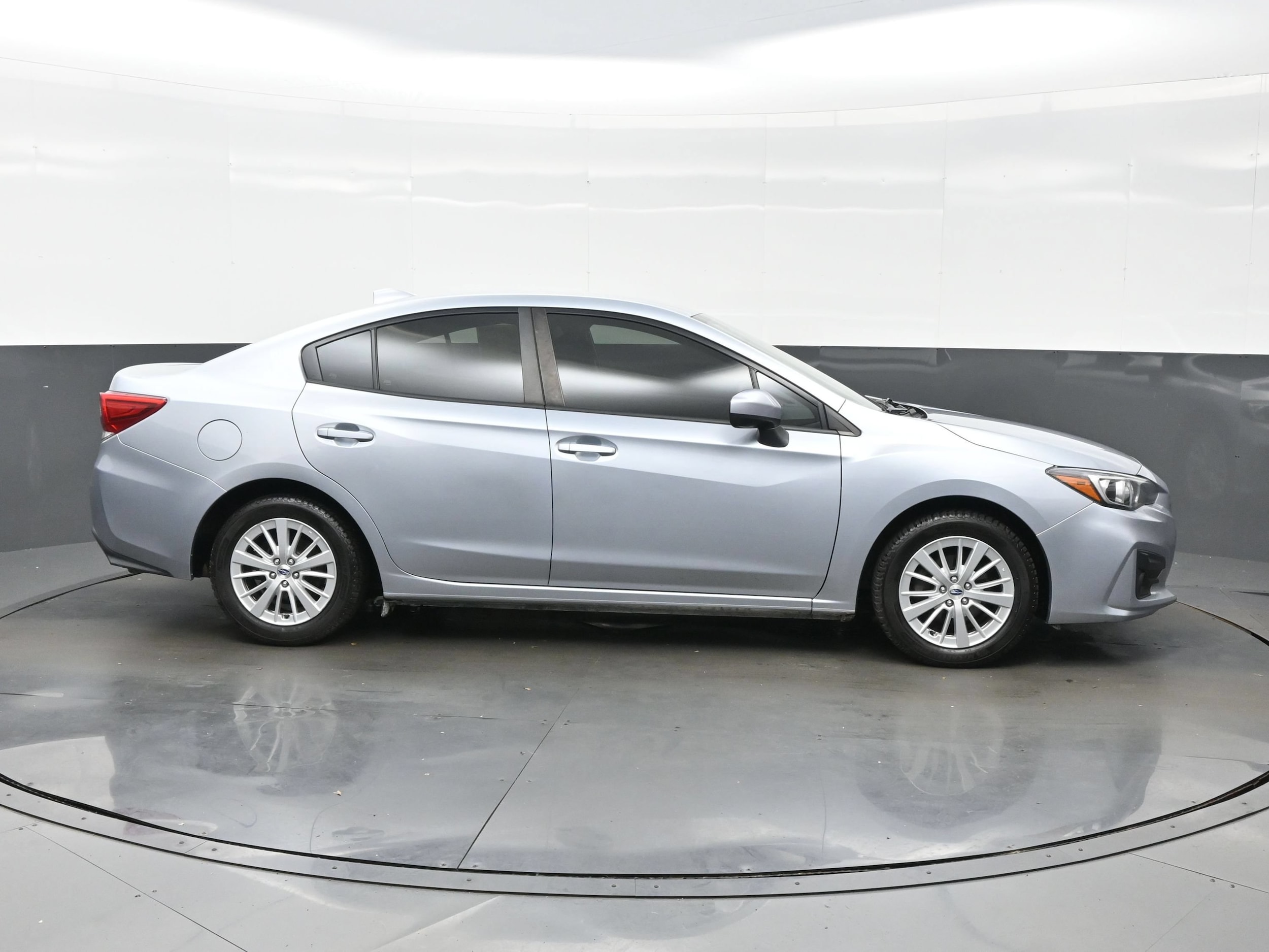 2018 Subaru Impreza Premium - Photo 7