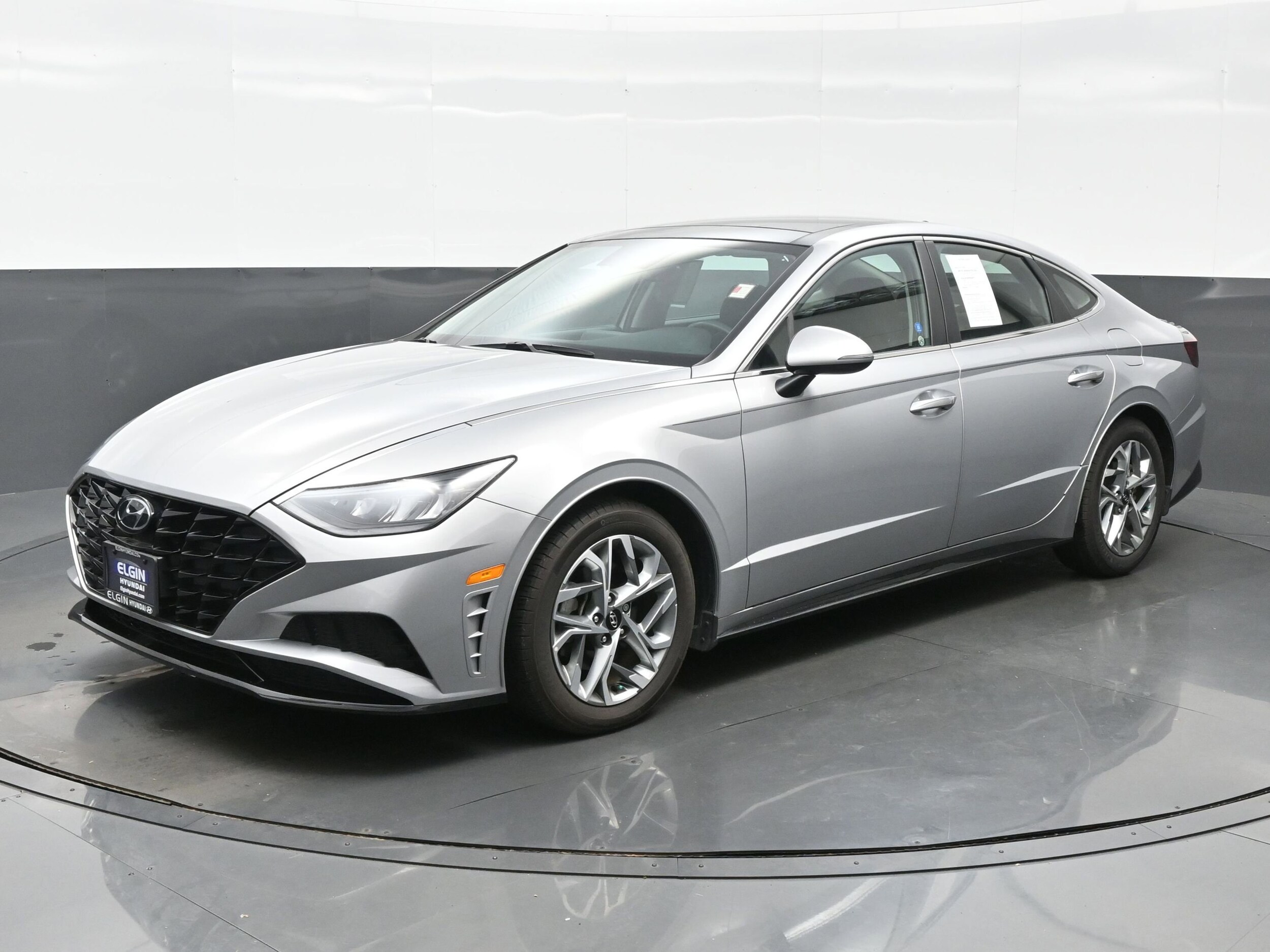 2023 Hyundai Sonata SEL photo 2