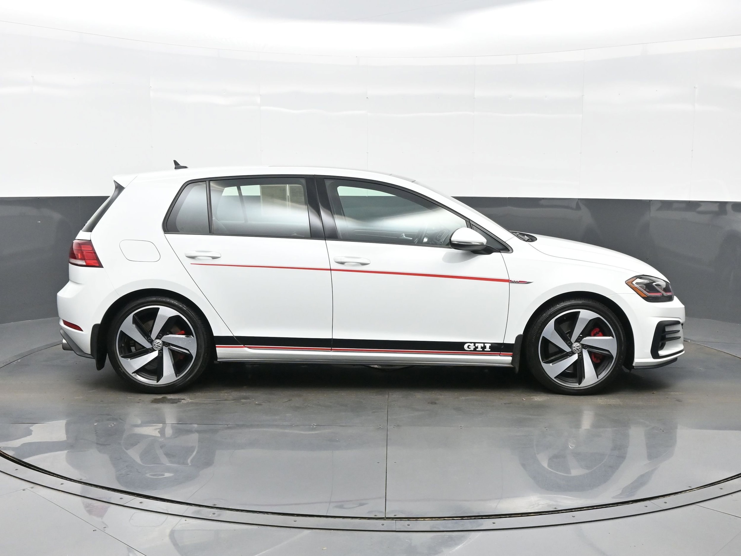 2018 Volkswagen Golf GTI SE - Photo 7